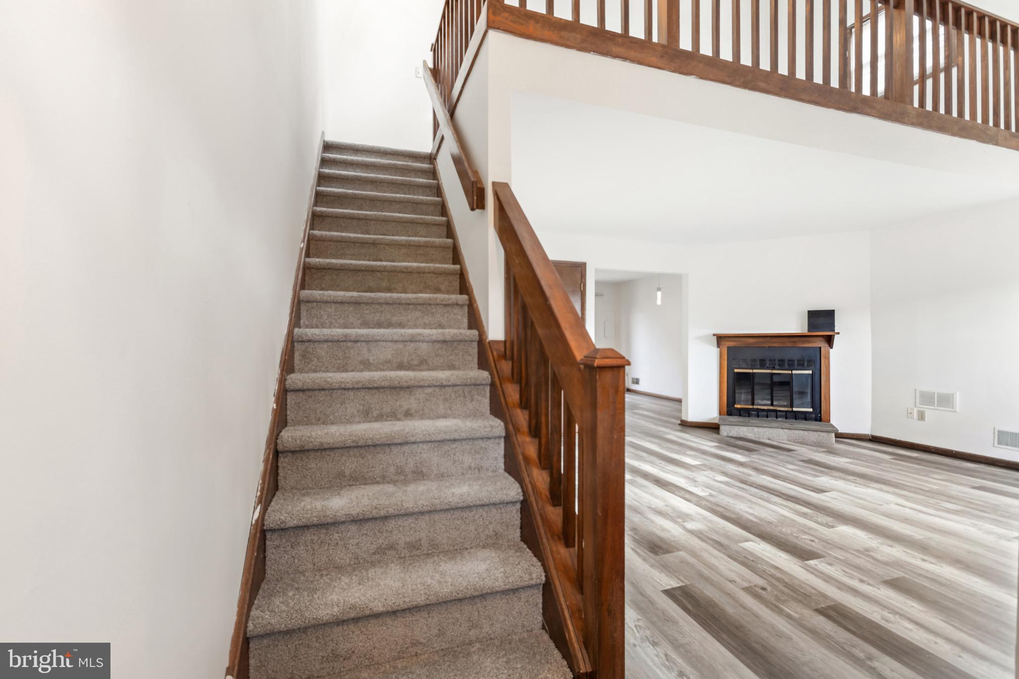 137 E GREEN VALLEY CIRCLE