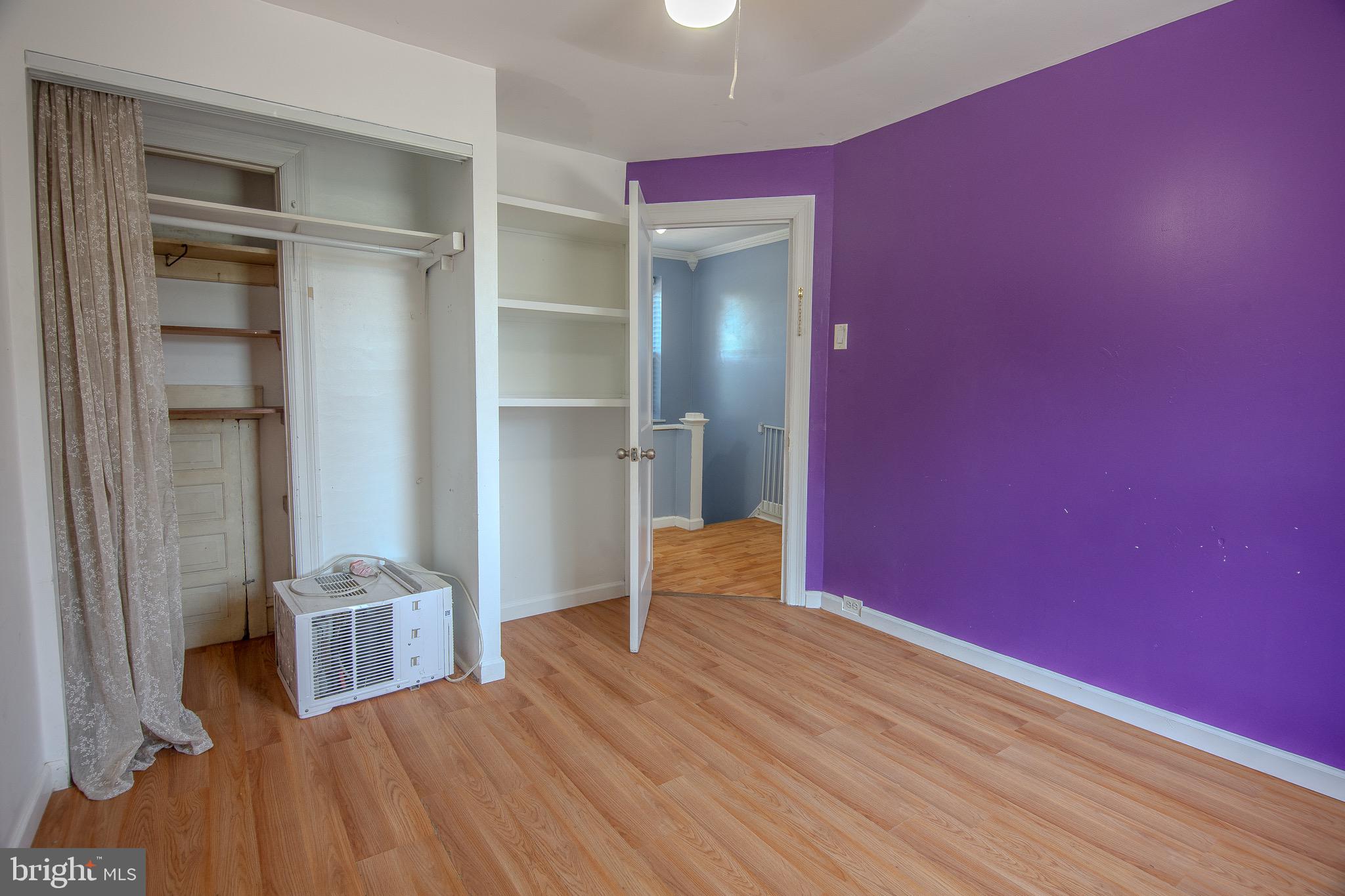 OXFORD CIRCLE - Residential