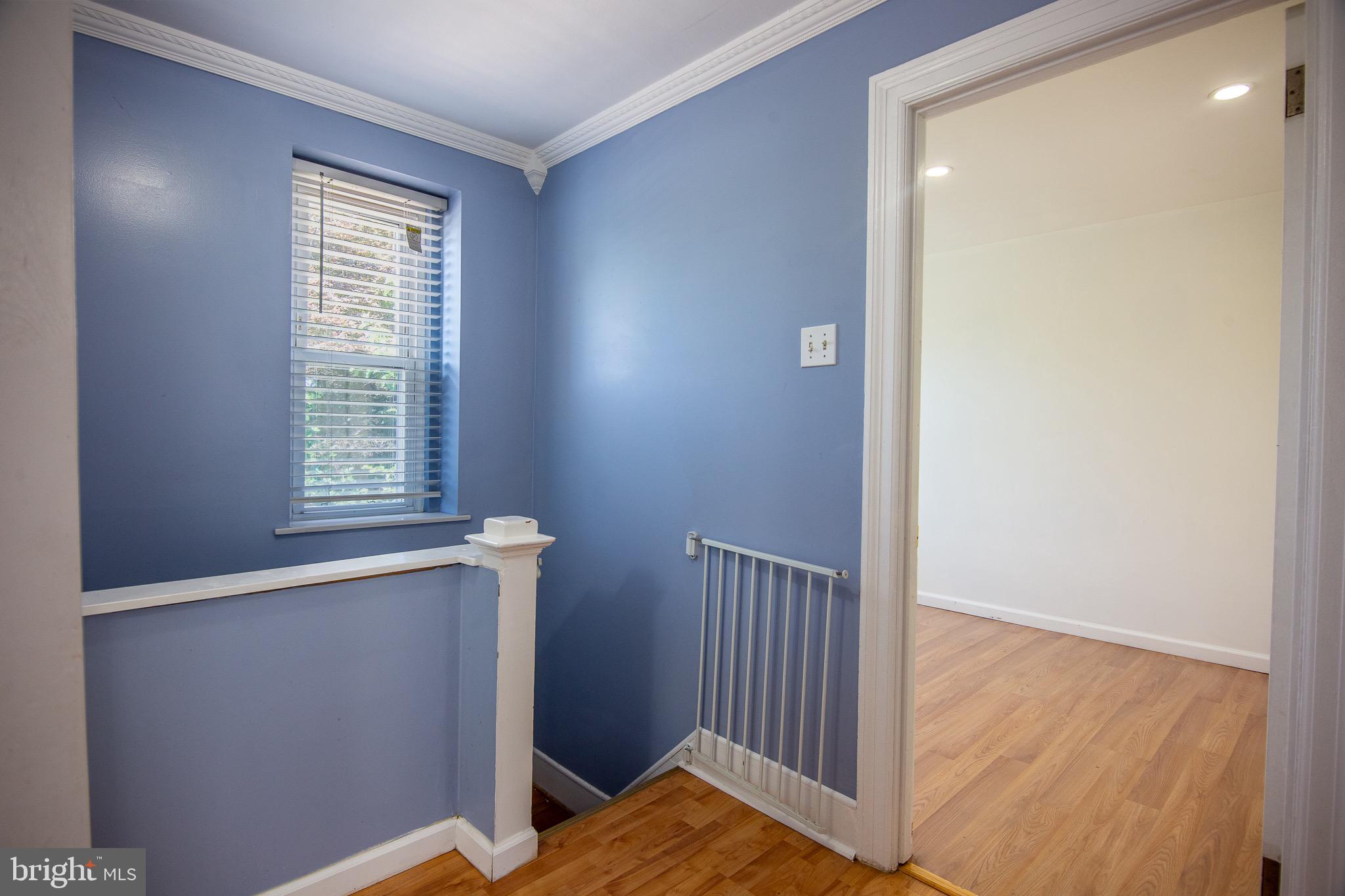 OXFORD CIRCLE - Residential