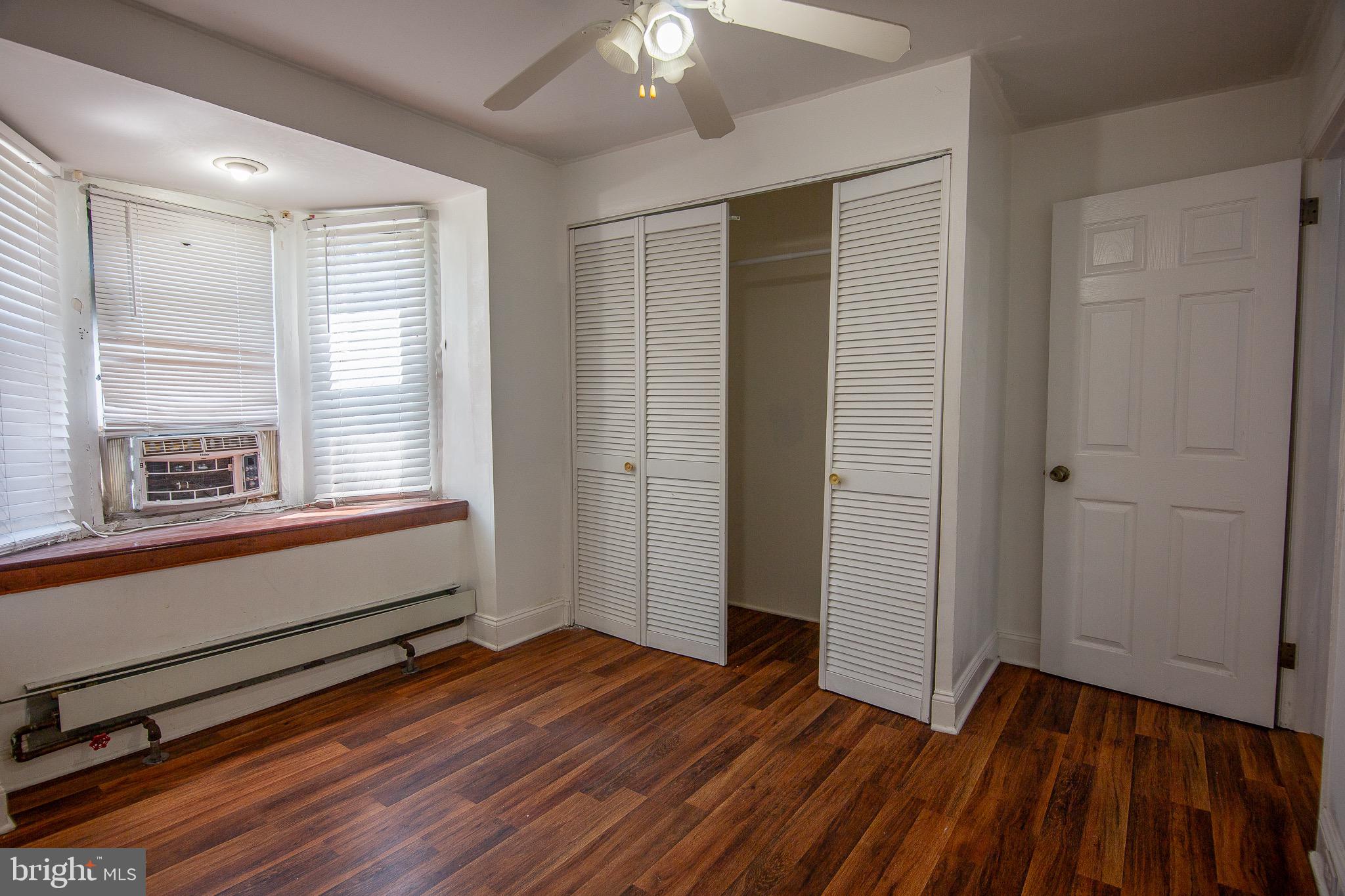 OXFORD CIRCLE - Residential