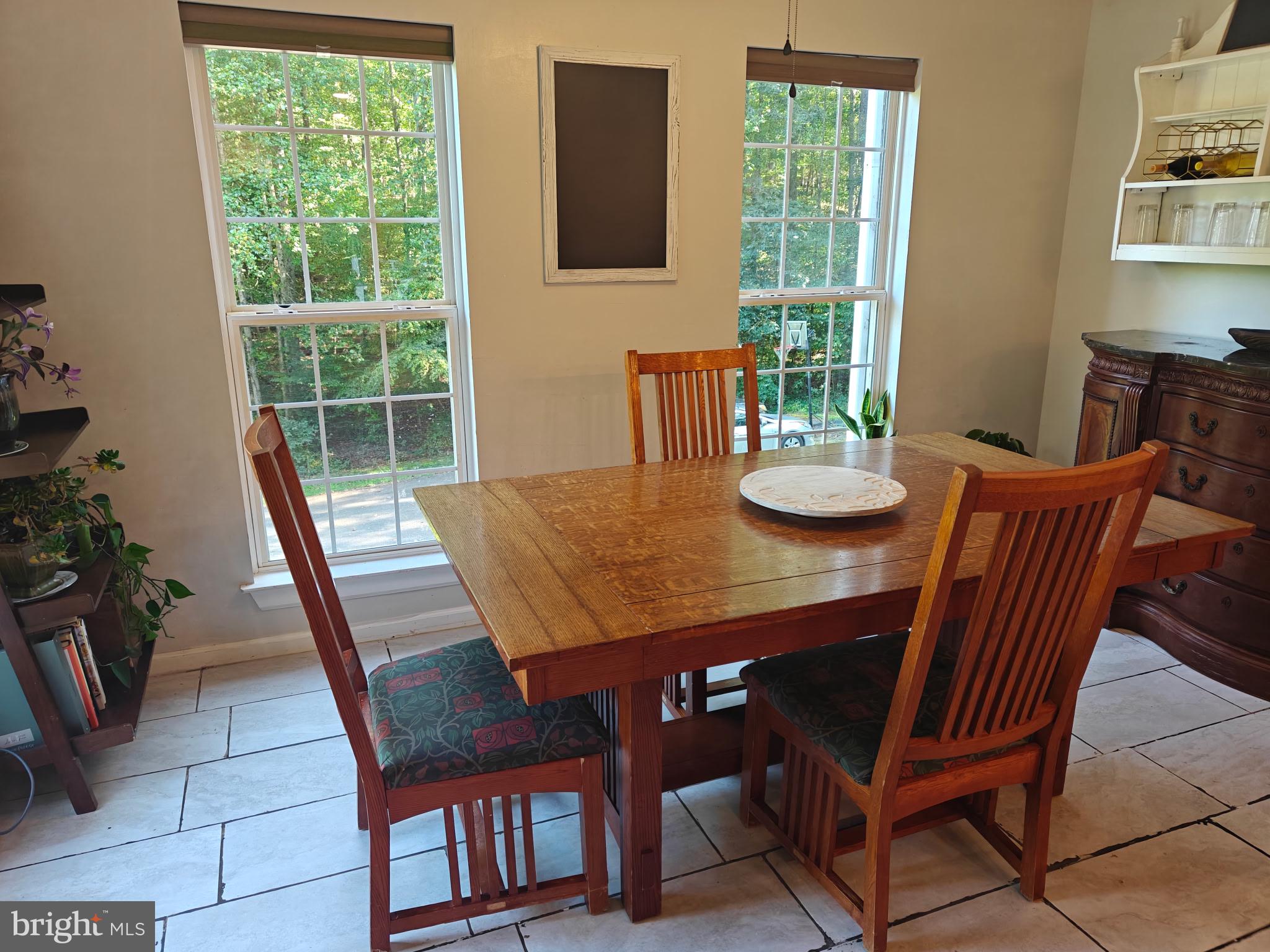 THE OAKS - Residential