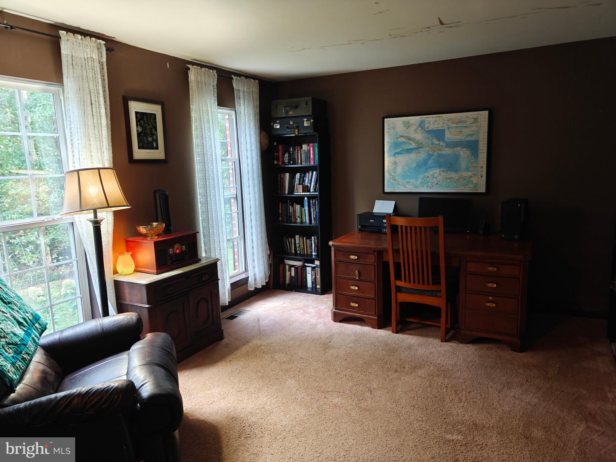 THE OAKS - Residential