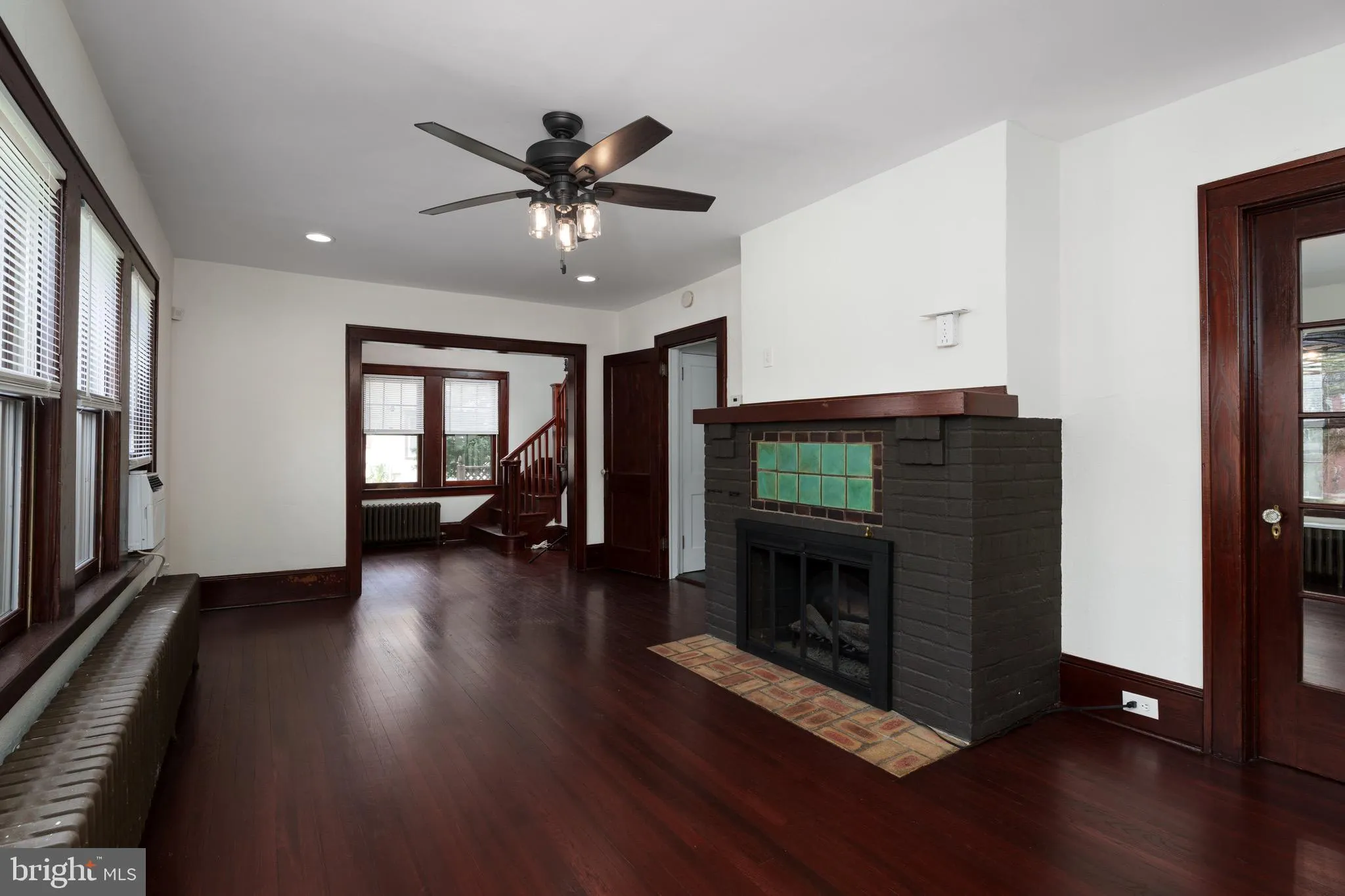 Ewing, New Jersey 08618, United States, 3 Bedrooms Bedrooms, ,1 BathroomBathrooms,Residential,Active,163272