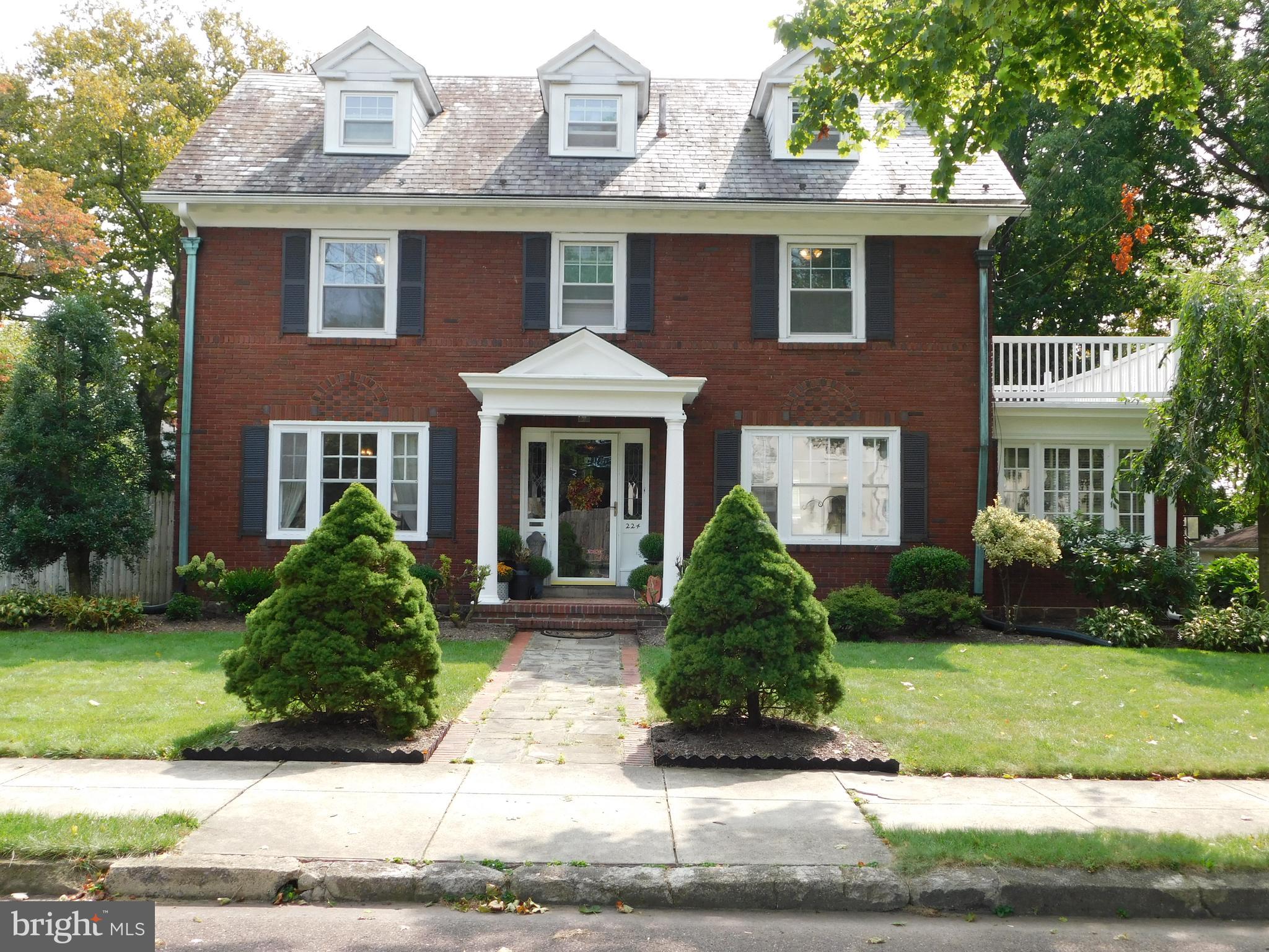 ROSEDALE - Residential
