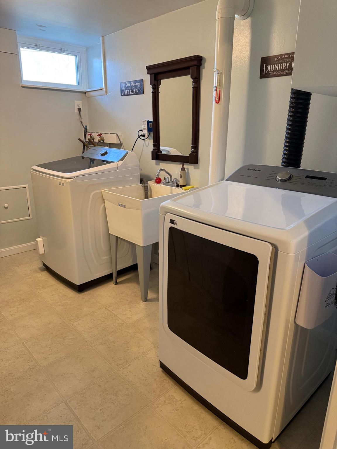 CRESTWOOD - Residential