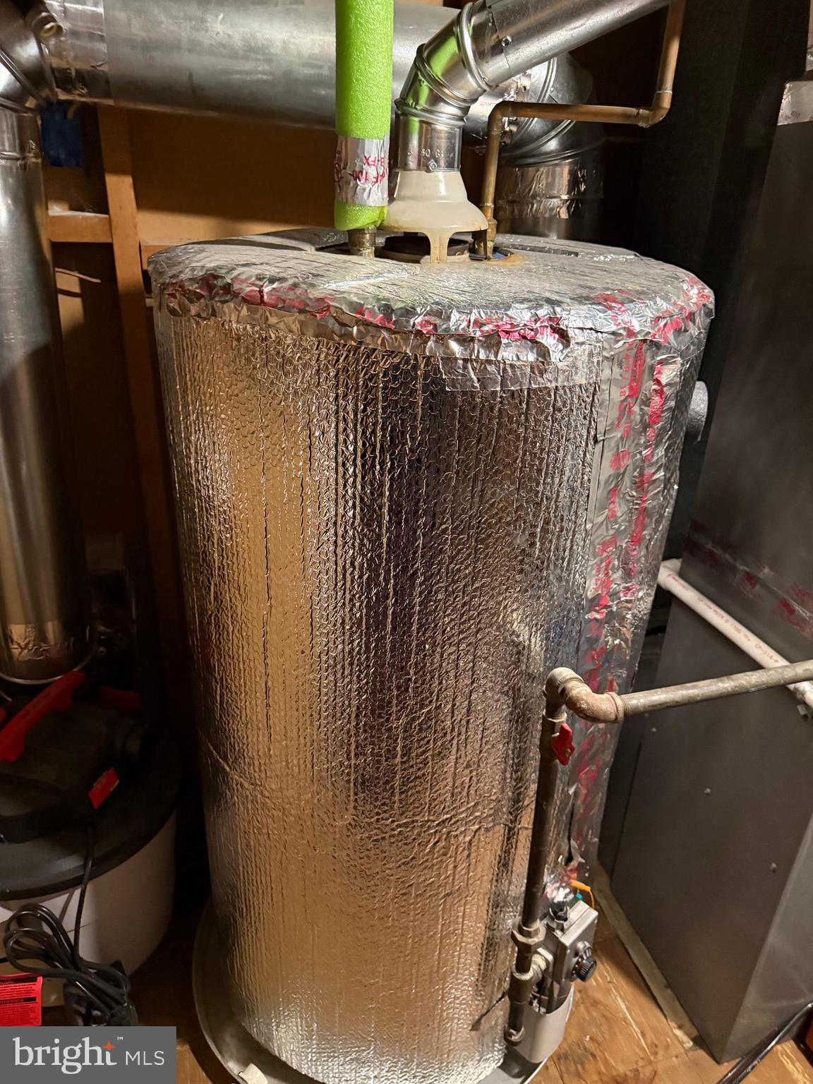 CRESTWOOD - Residential