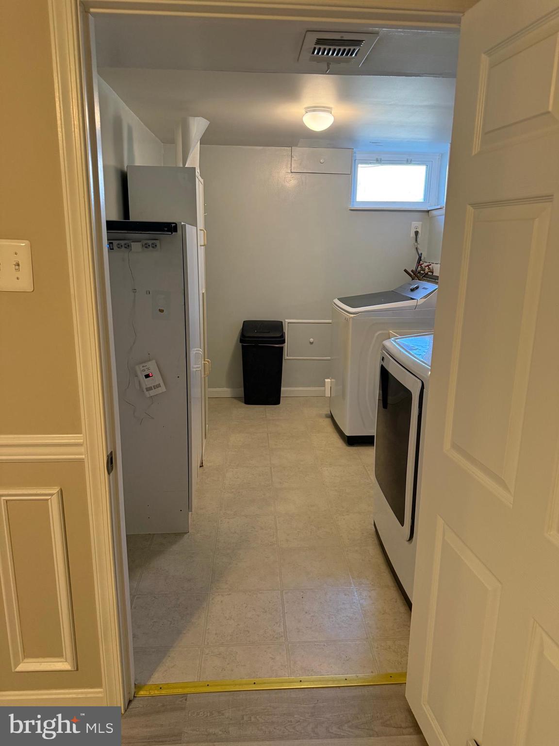 CRESTWOOD - Residential