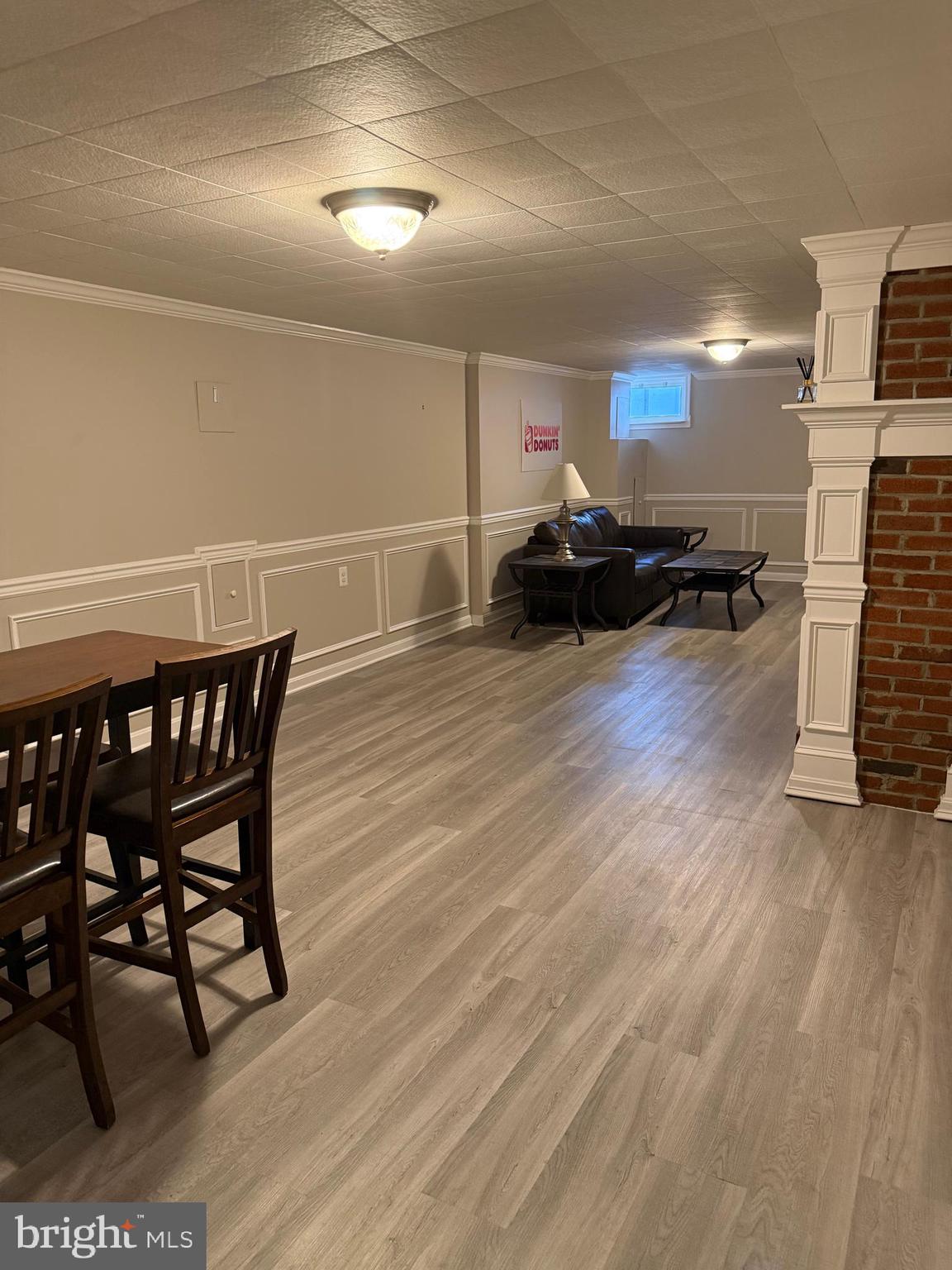 CRESTWOOD - Residential