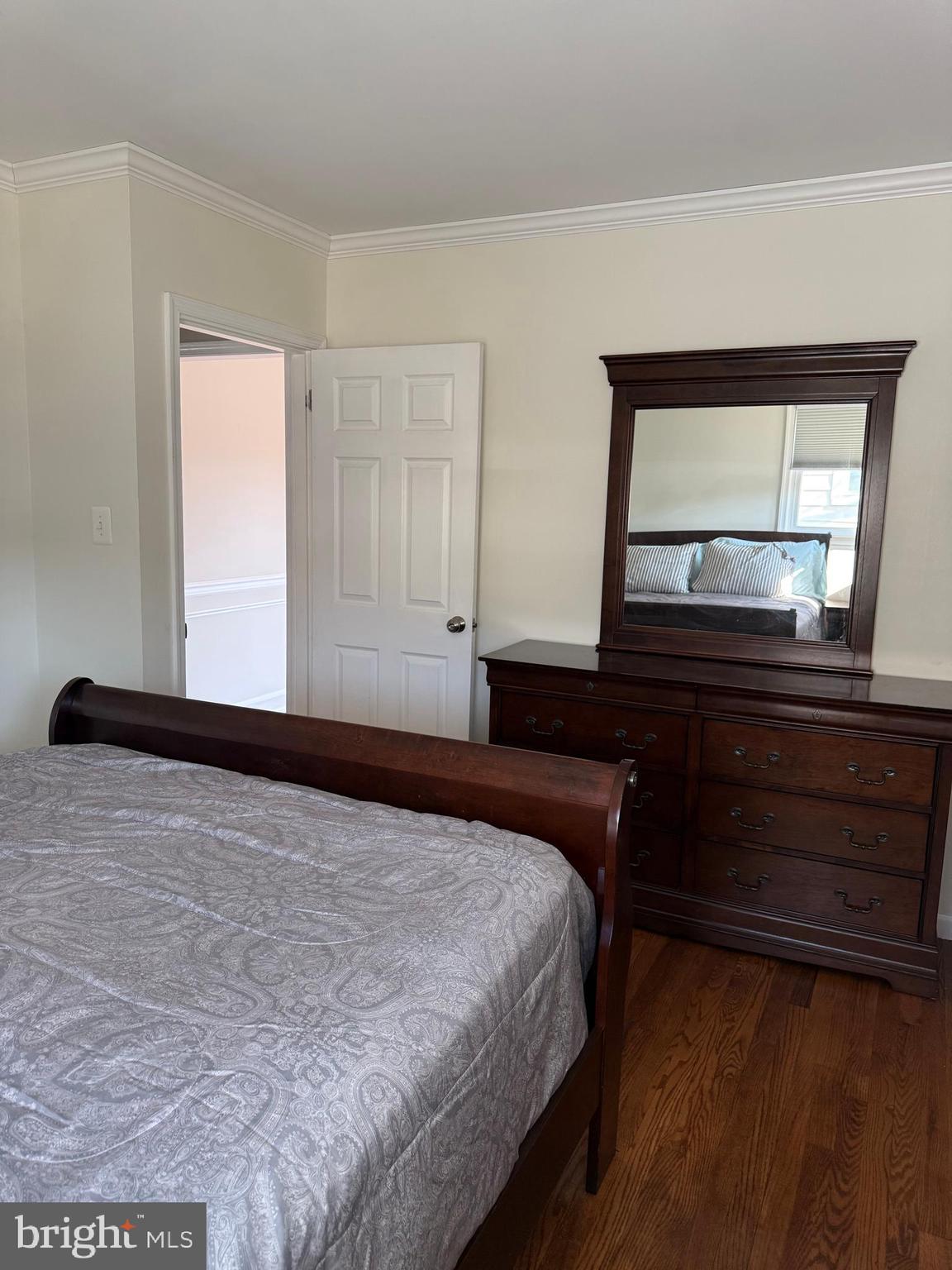 CRESTWOOD - Residential