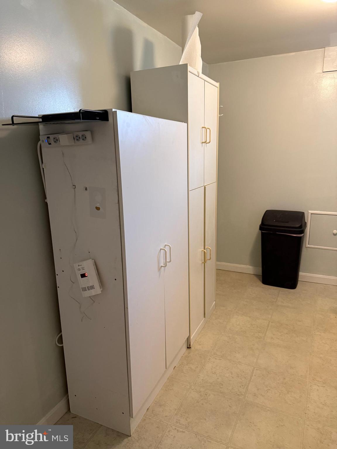 CRESTWOOD - Residential