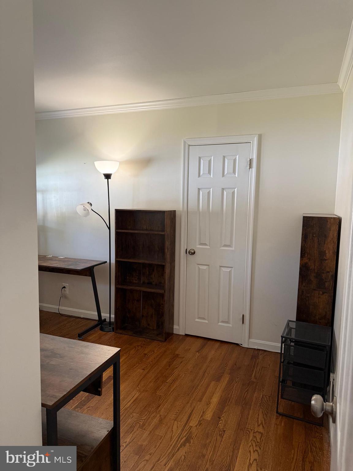 CRESTWOOD - Residential