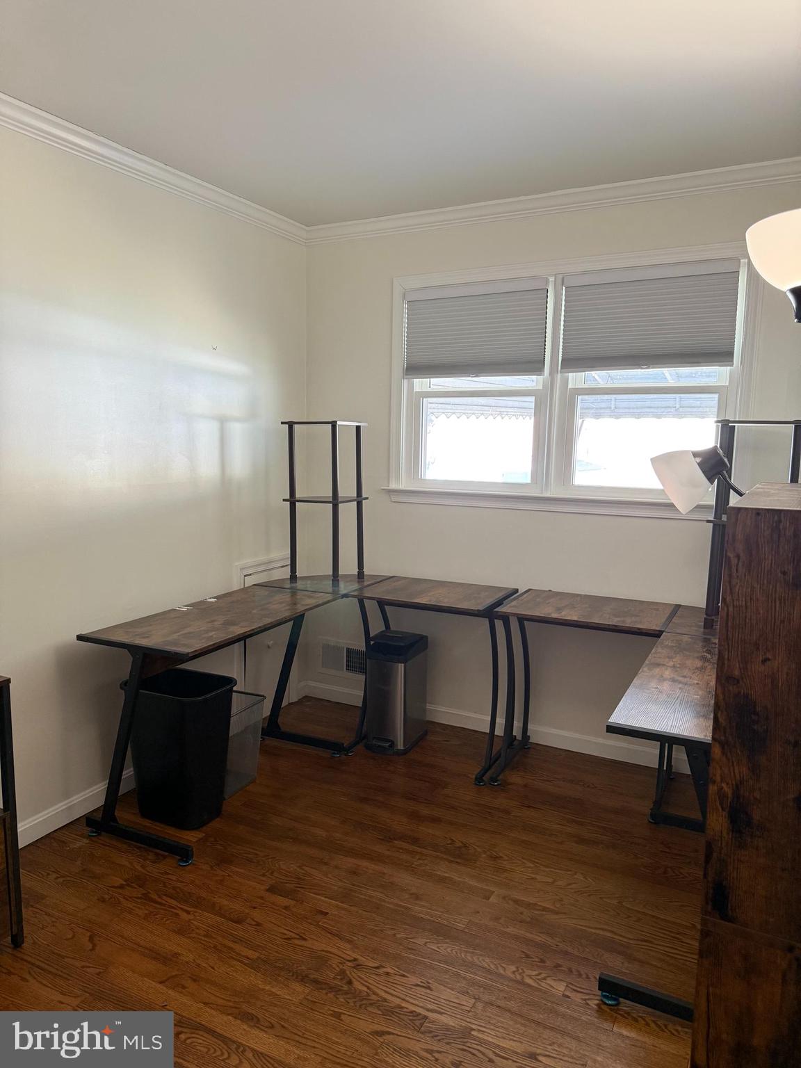 CRESTWOOD - Residential