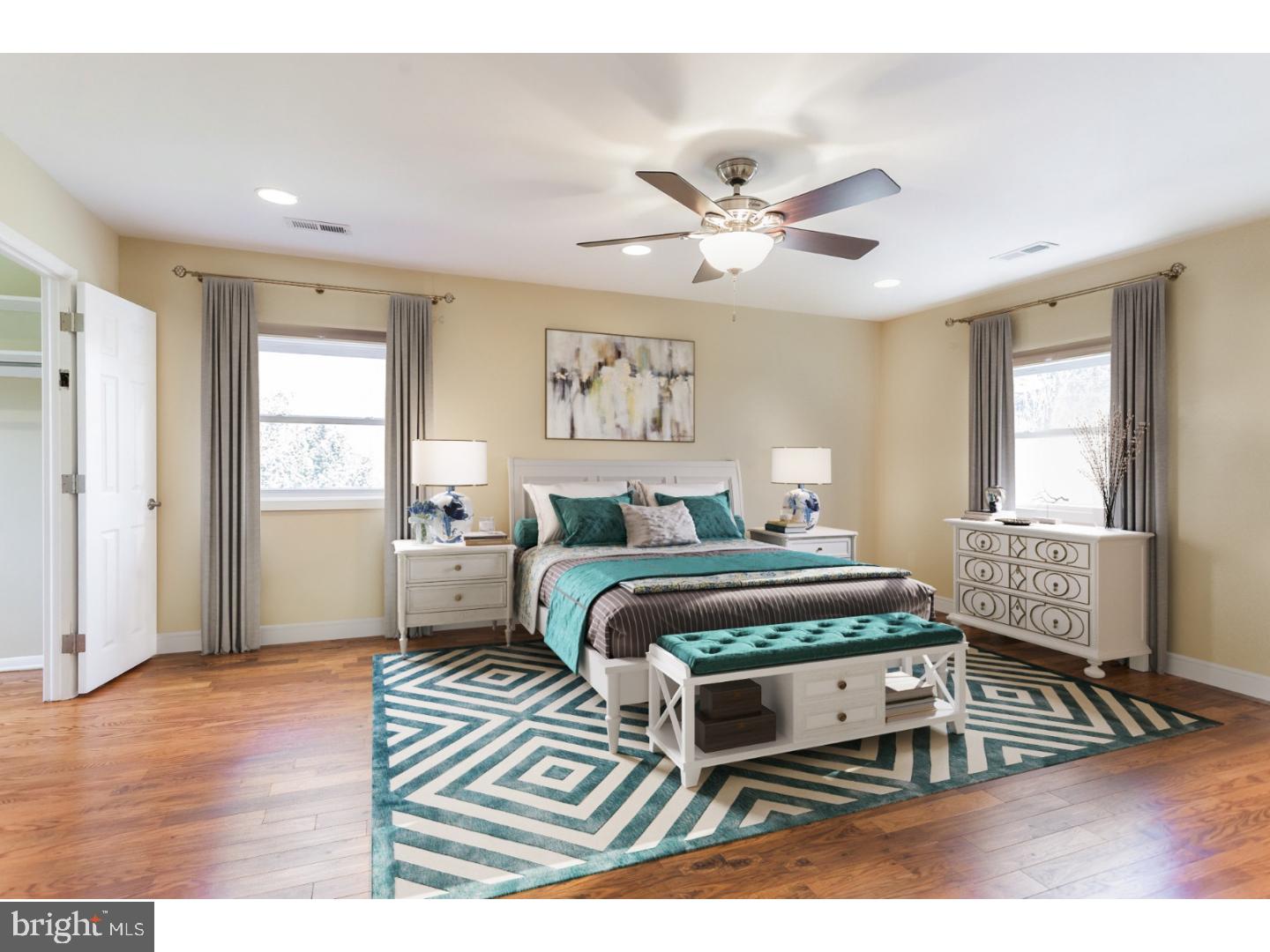 TRAYMORE MANOR - Residential