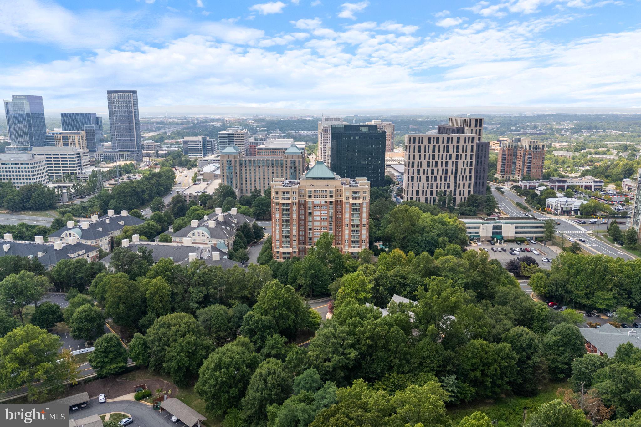STRATFORD HOUSE - Residential