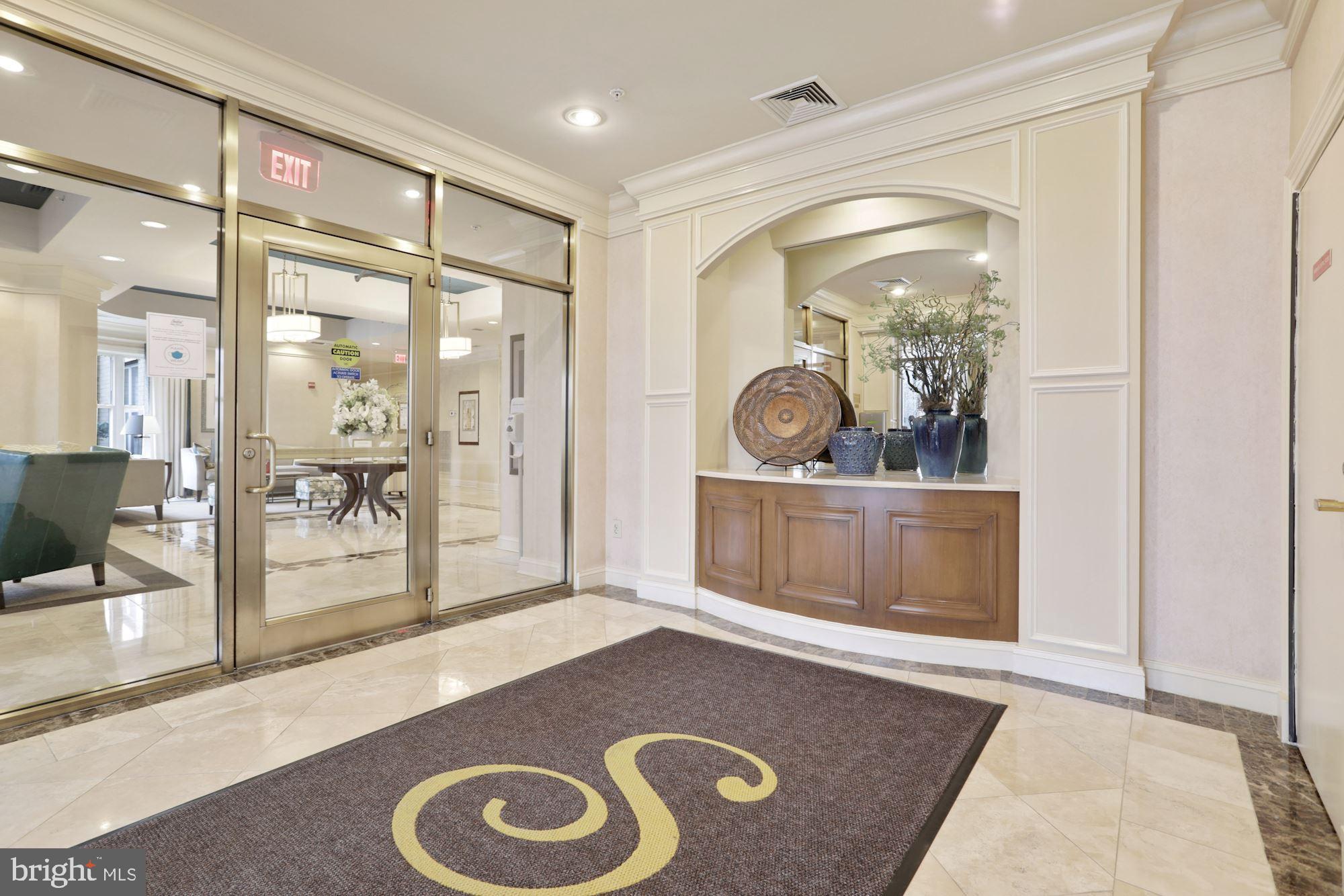 STRATFORD HOUSE - Residential