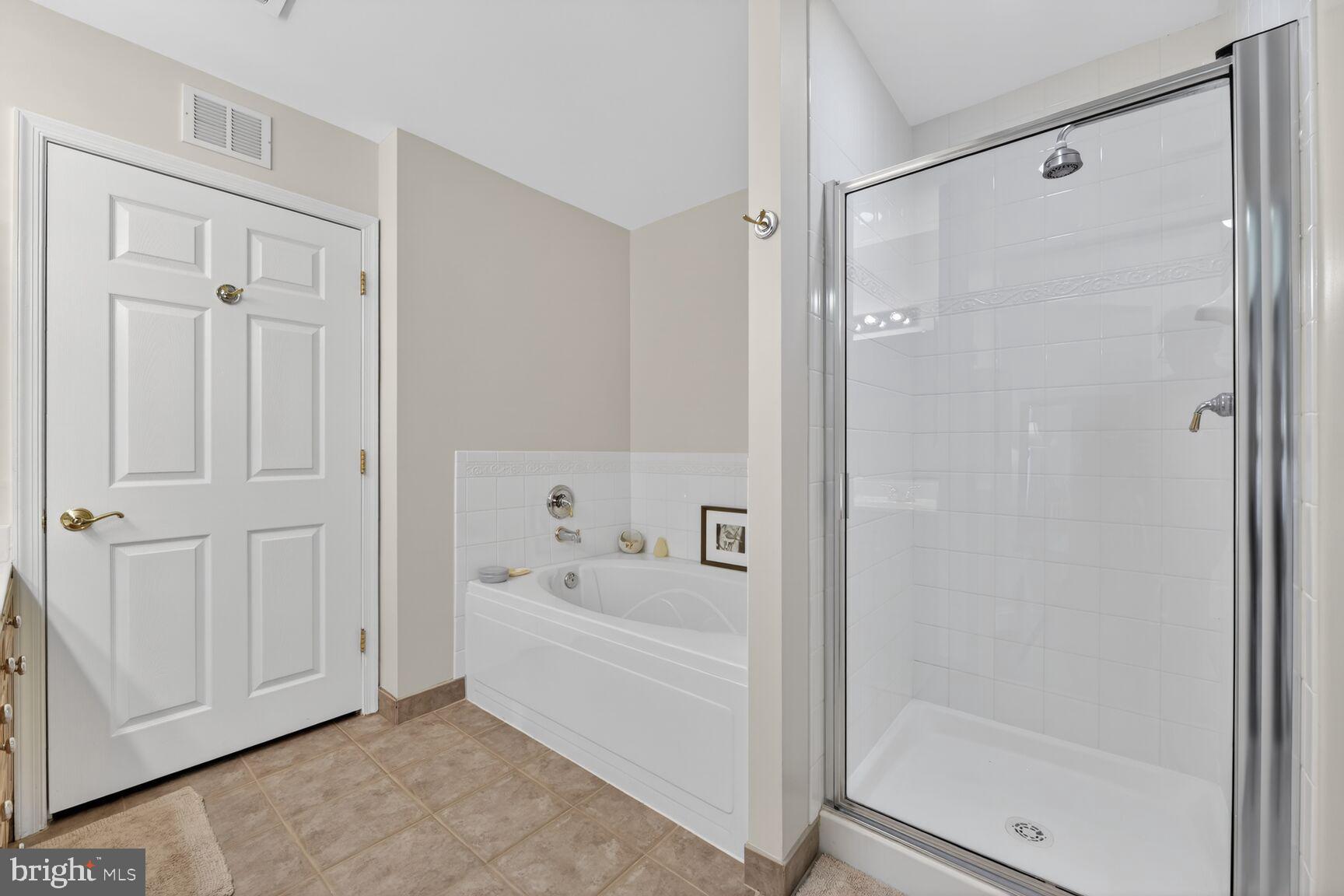 STRATFORD HOUSE - Residential