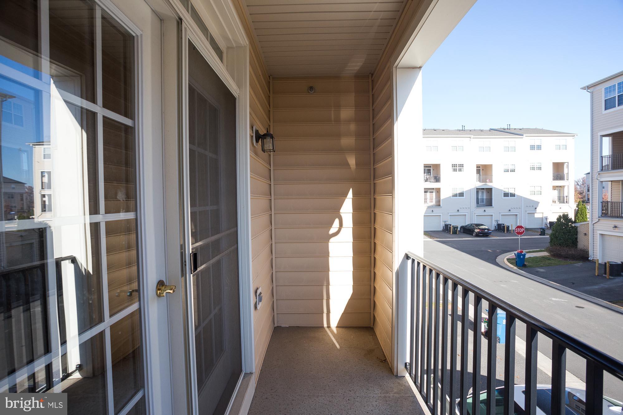 RESIDENCES AT BRAMBLETON - Residential Lease