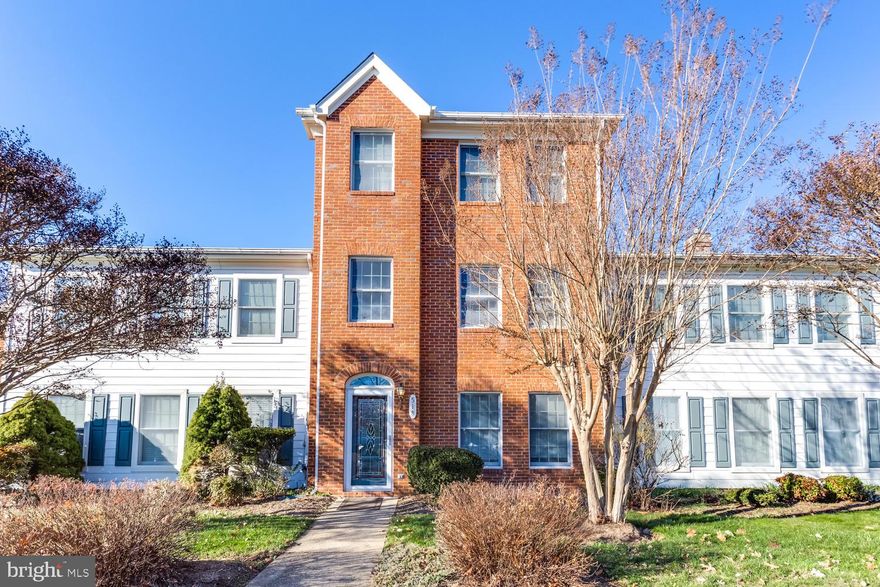 GORGEOUS 3 LEVEL TOWN HOME IN THE HEART OF LA PLATA. OVER 2700 SQ FT. HUGE SPACE!! GLEAMING HARDWOOD FLOORS ON THE FIRST LEVEL, STAINLESS APPLIANCES, GRANITE COUNTERS, FRESHLY PAINTED AND CROWN MOLDING. LARGE BEDROOMS AND A BONUS LOFT AREA. RELAX ON THE PATIO OR TAKE A SHORT STROLL TO DOWN TOWN LA PLATA. NO SCHOOL TAX!! USDA 100% FINANCING AVAILABLE.