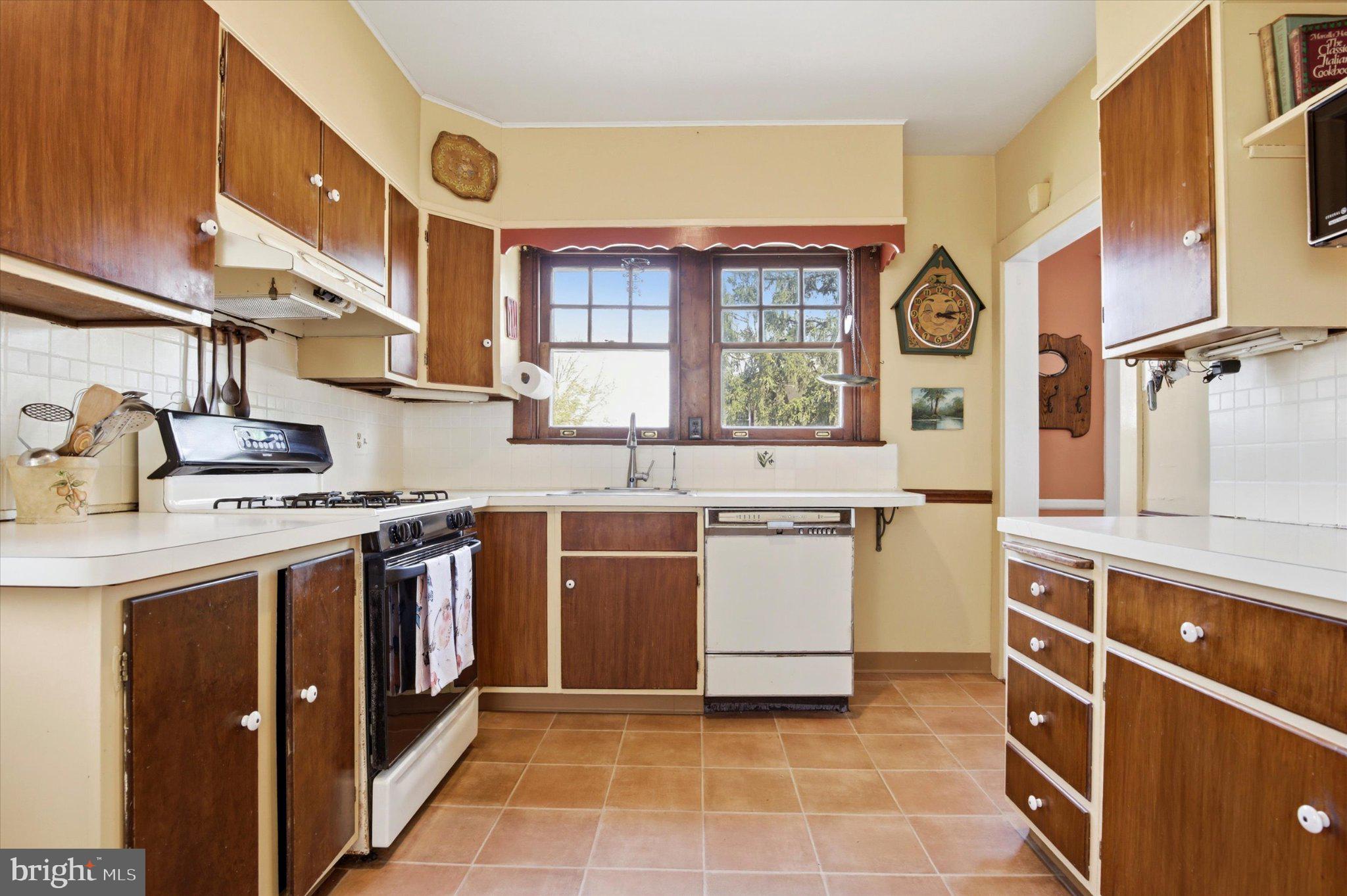 GLENSIDE - Residential