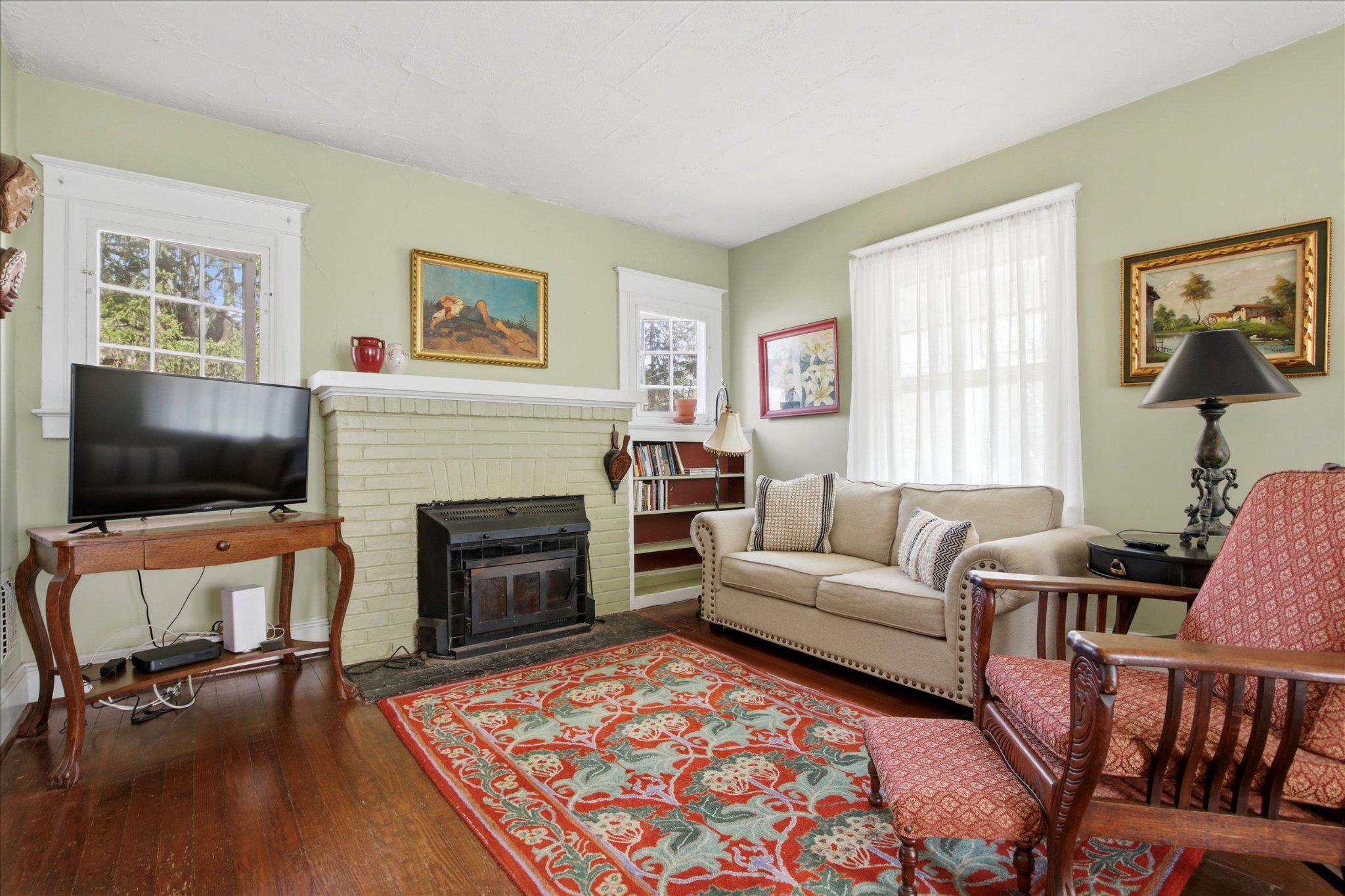 GLENSIDE - Residential