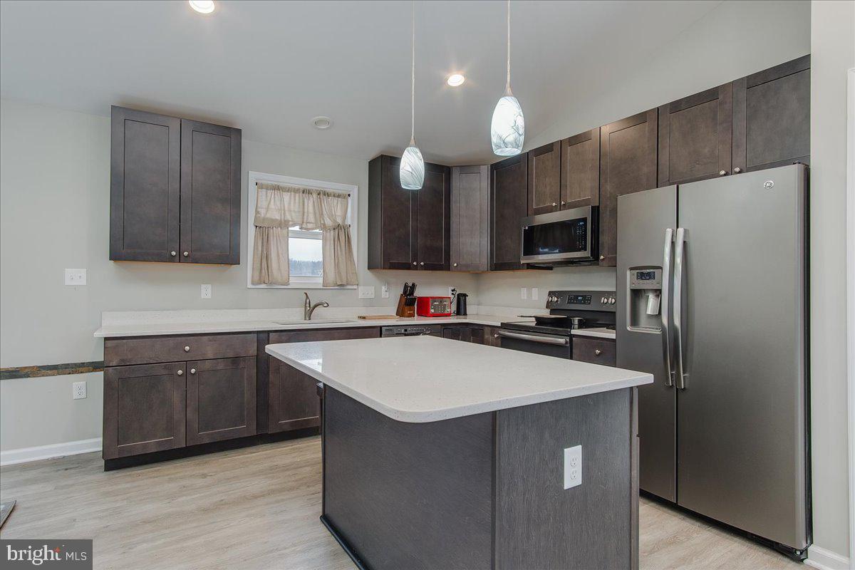 RED HILL - Residential