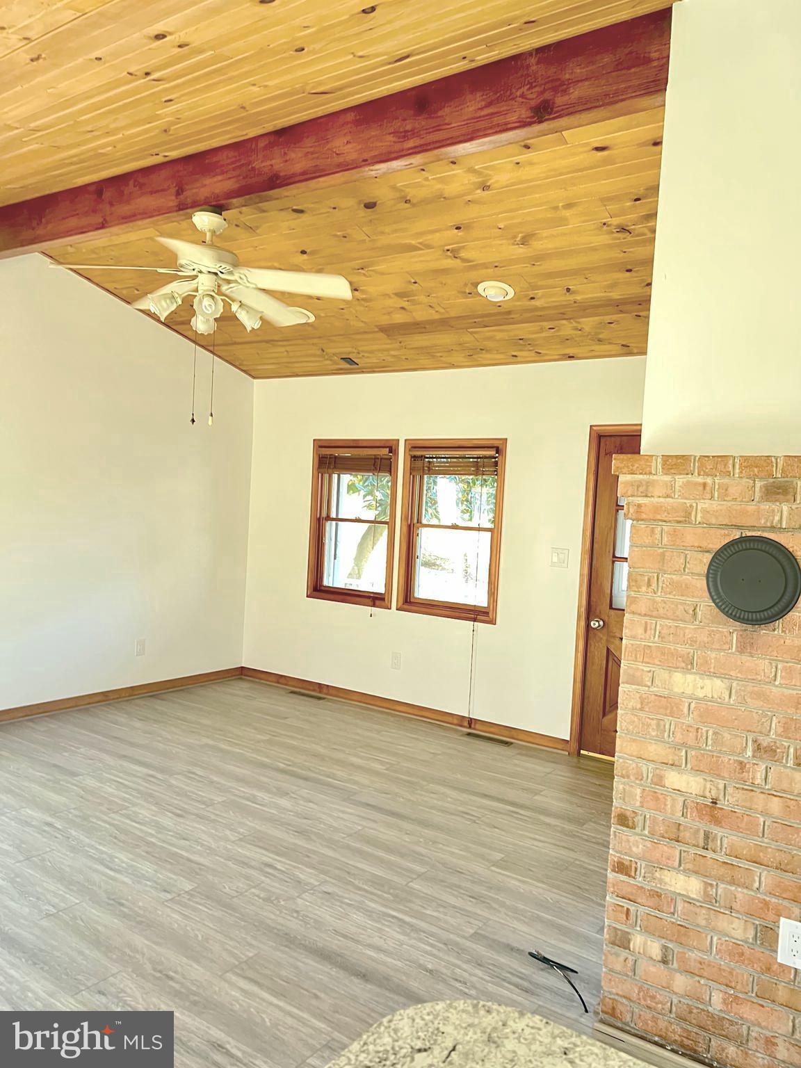 WHITE OAK - Residential Lease