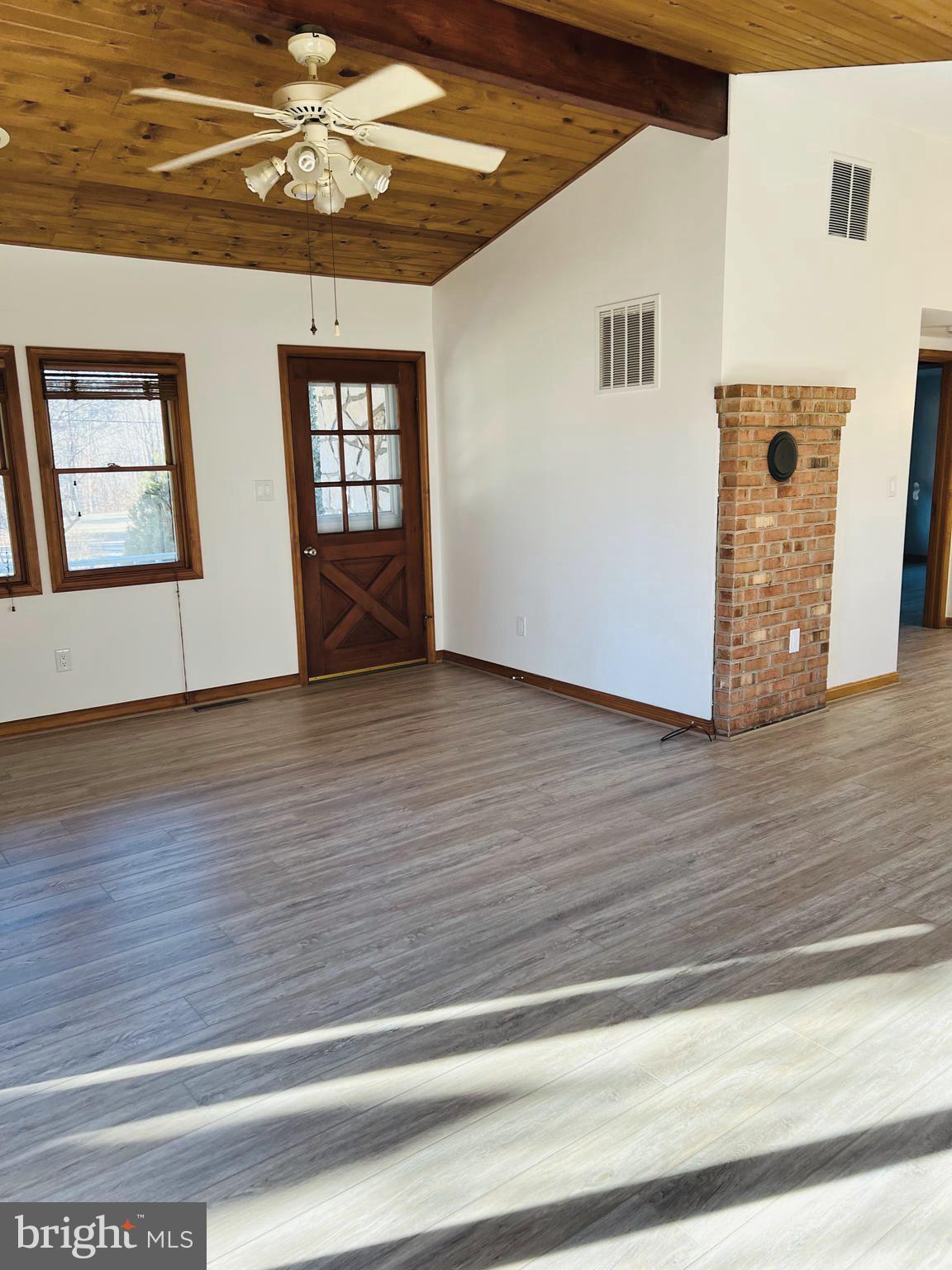 WHITE OAK - Residential Lease