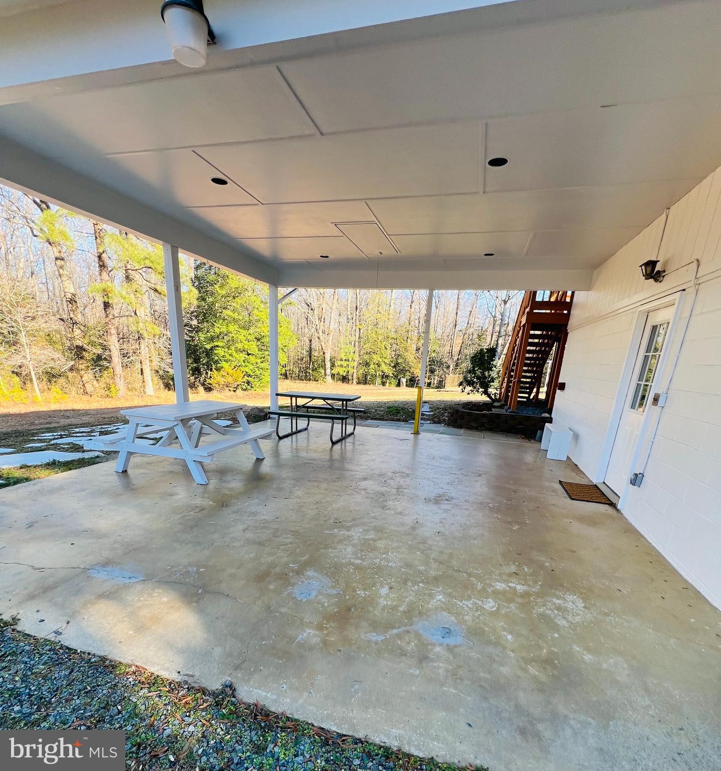 WHITE OAK - Residential Lease