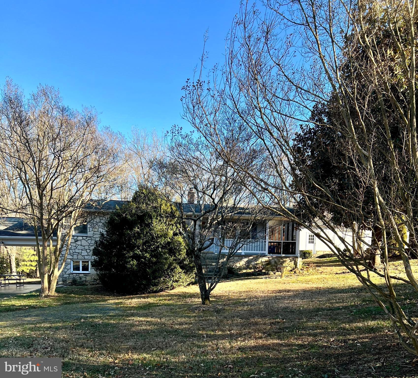 WHITE OAK - Residential Lease