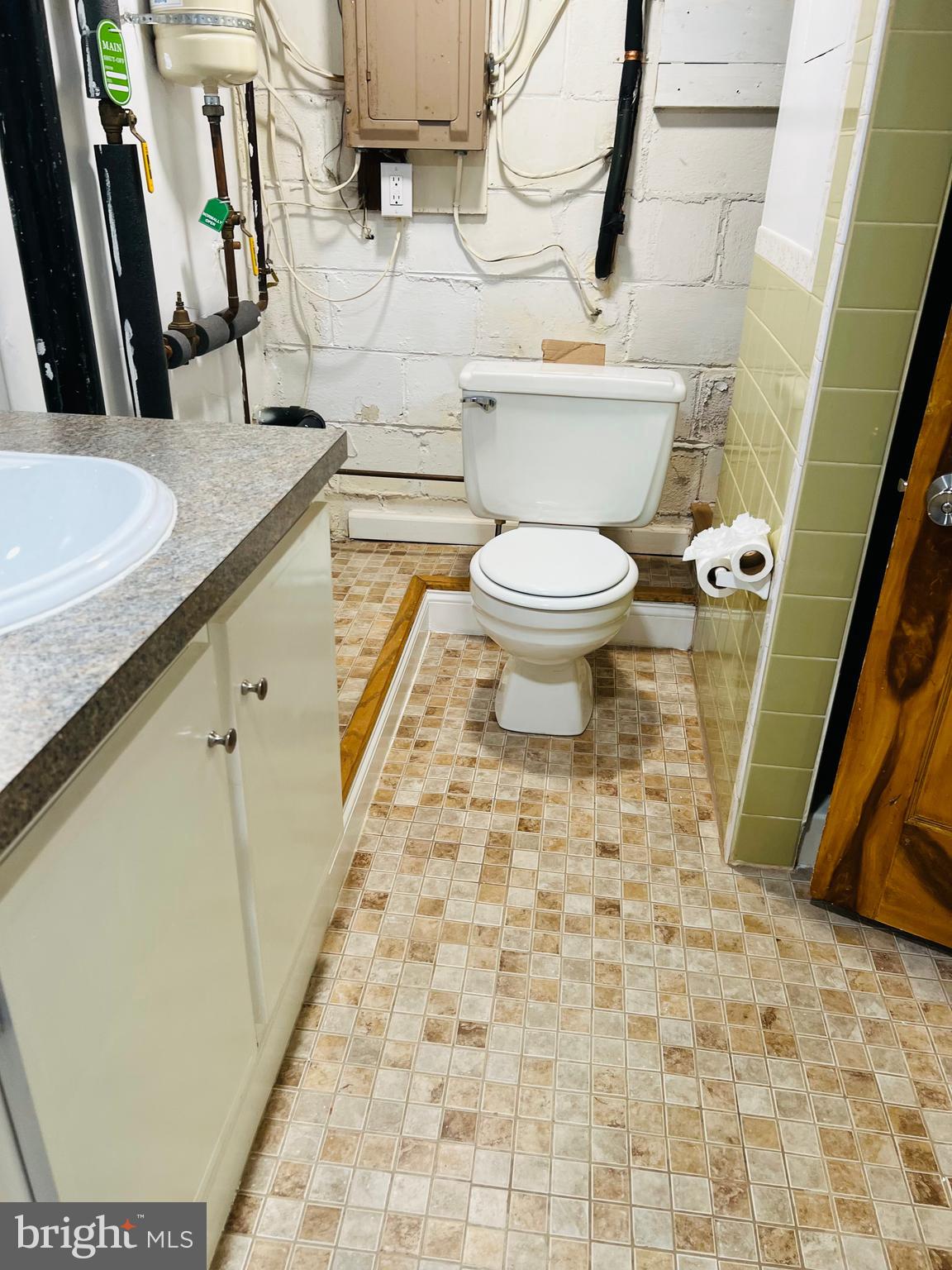 WHITE OAK - Residential Lease