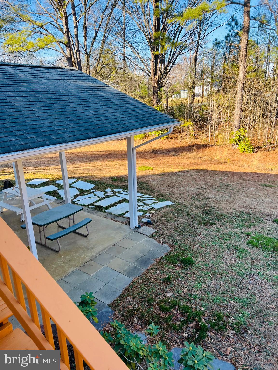 WHITE OAK - Residential Lease