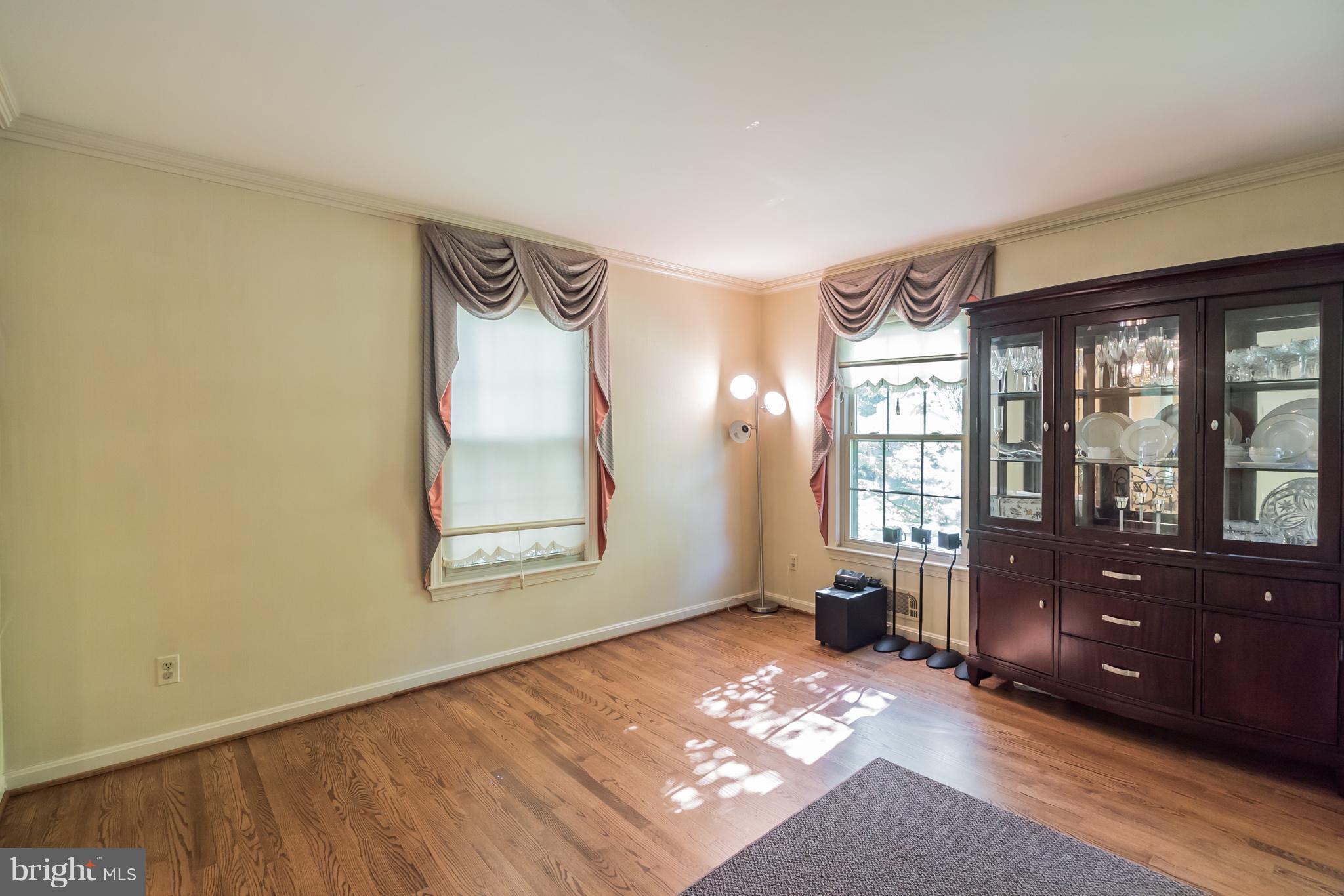 CHAPEL SQUARE - Residential