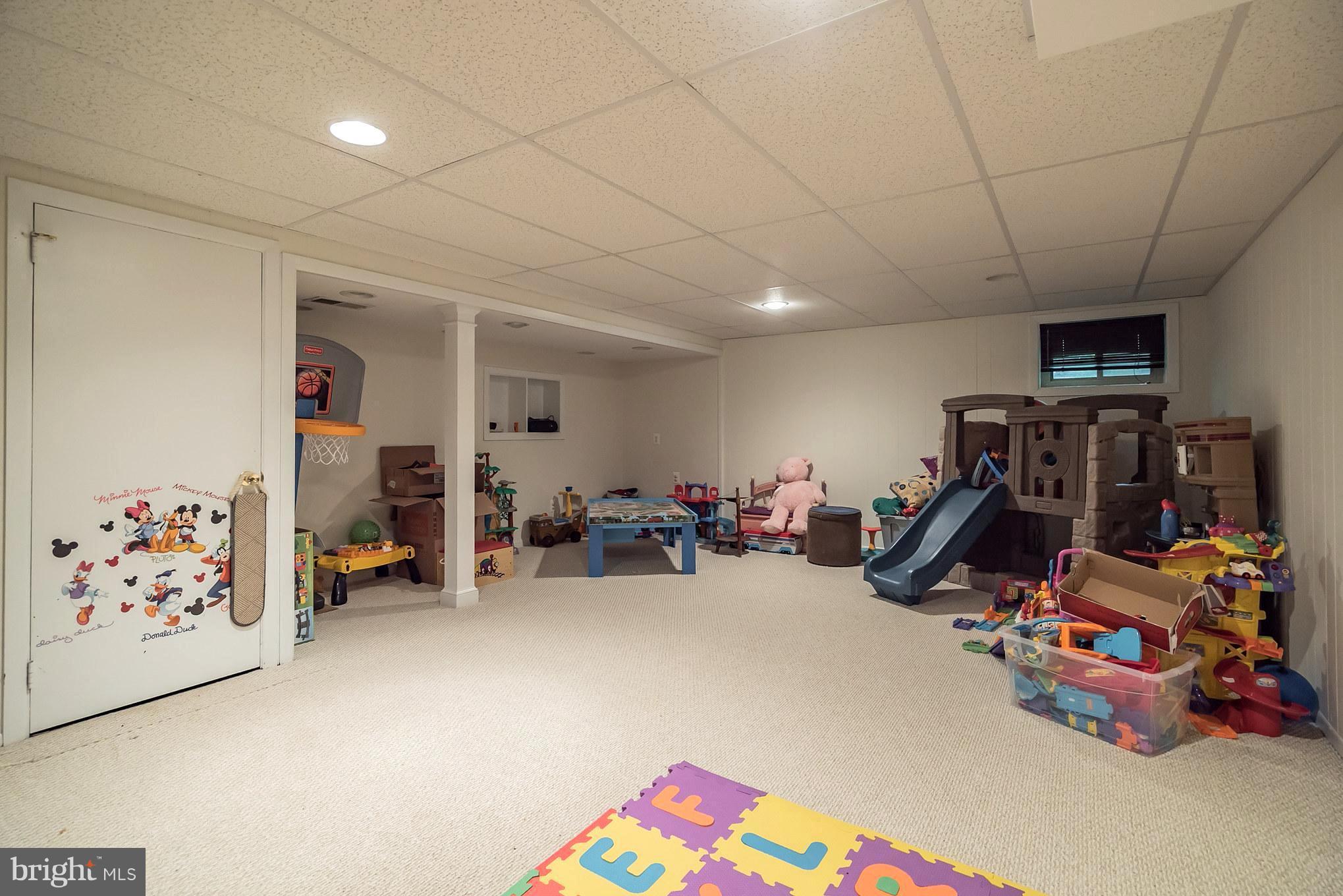 CHAPEL SQUARE - Residential