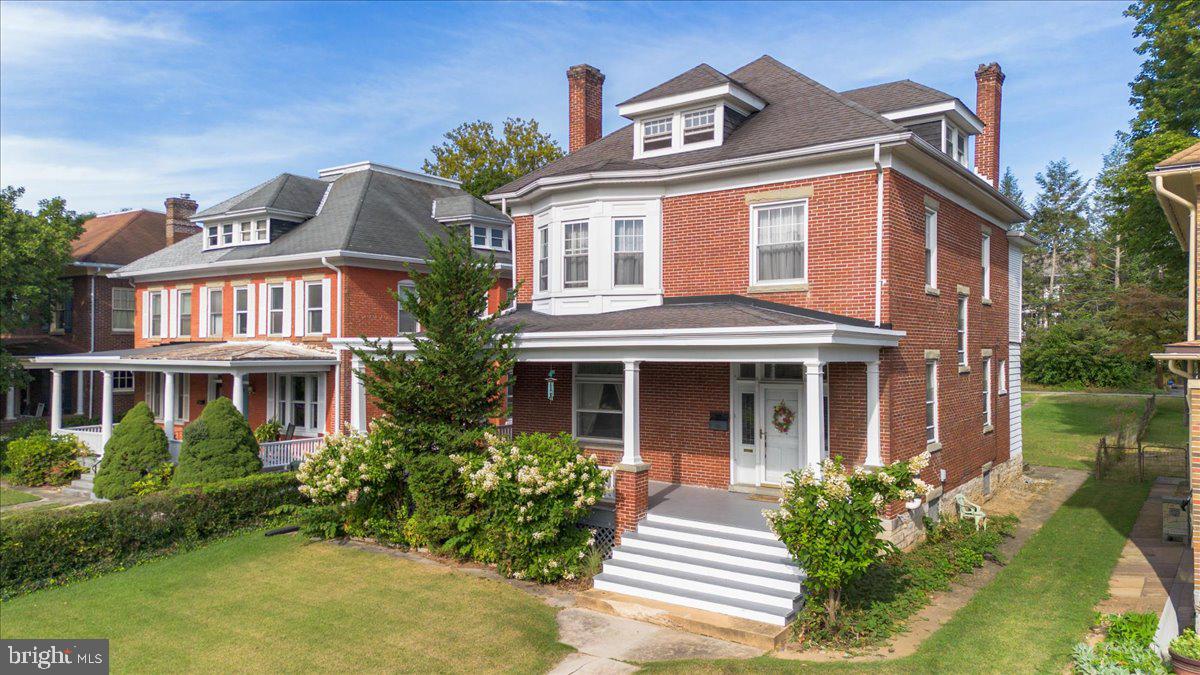 NORTH END - Residential