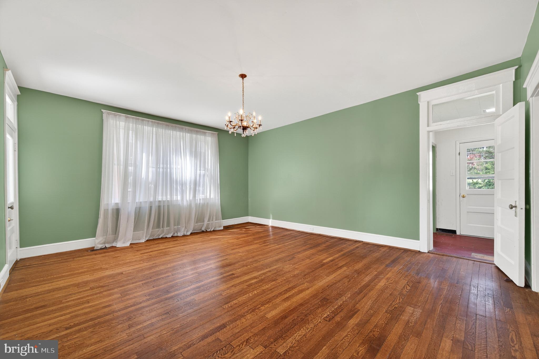 NORTH END - Residential