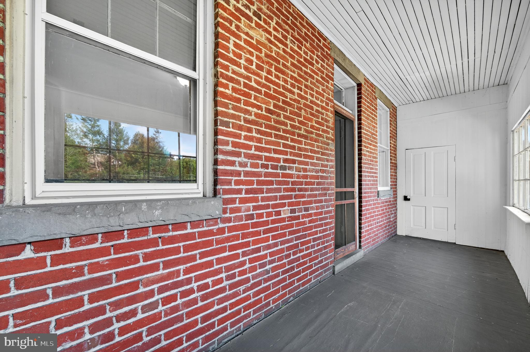 NORTH END - Residential