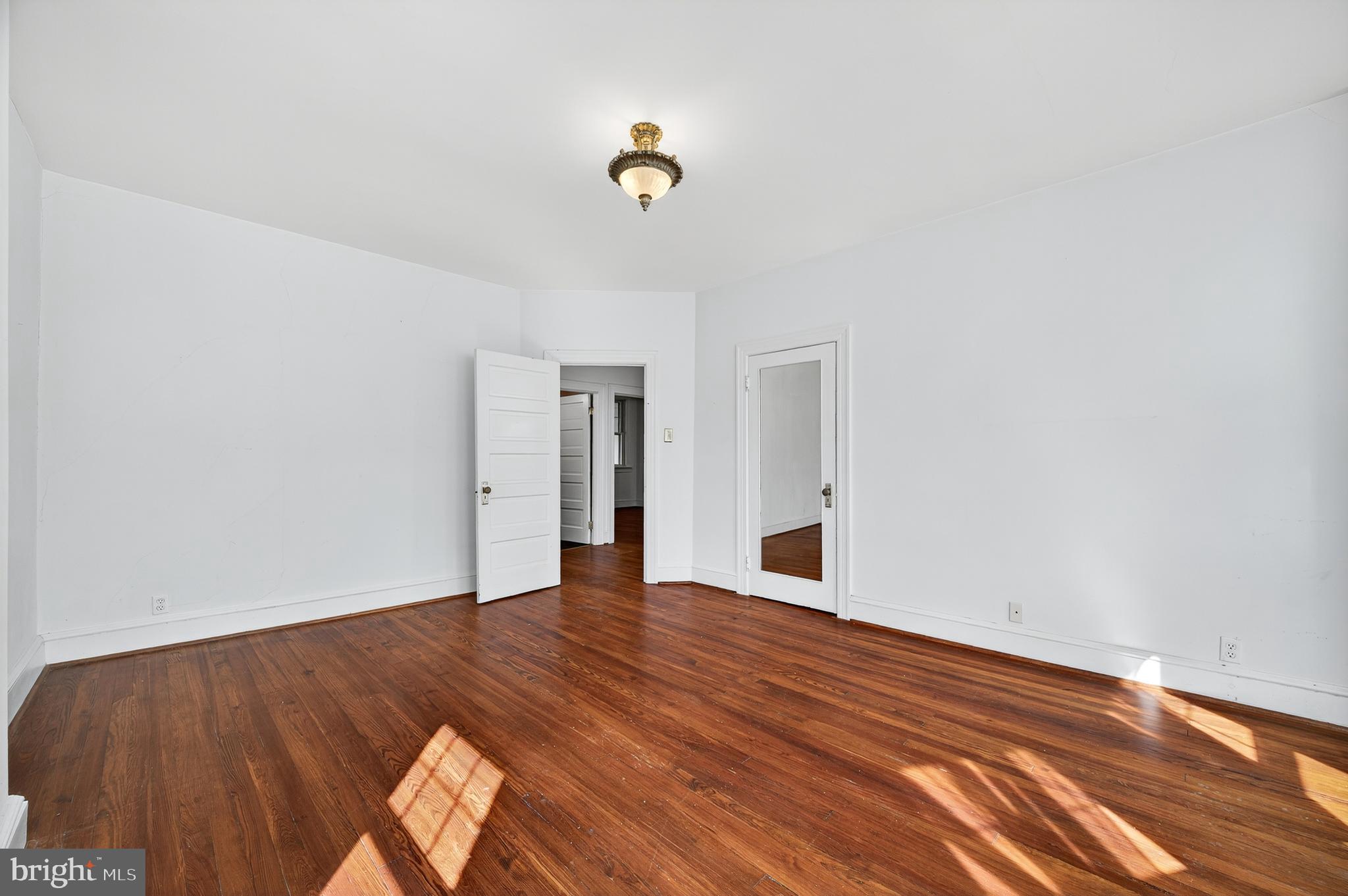 NORTH END - Residential