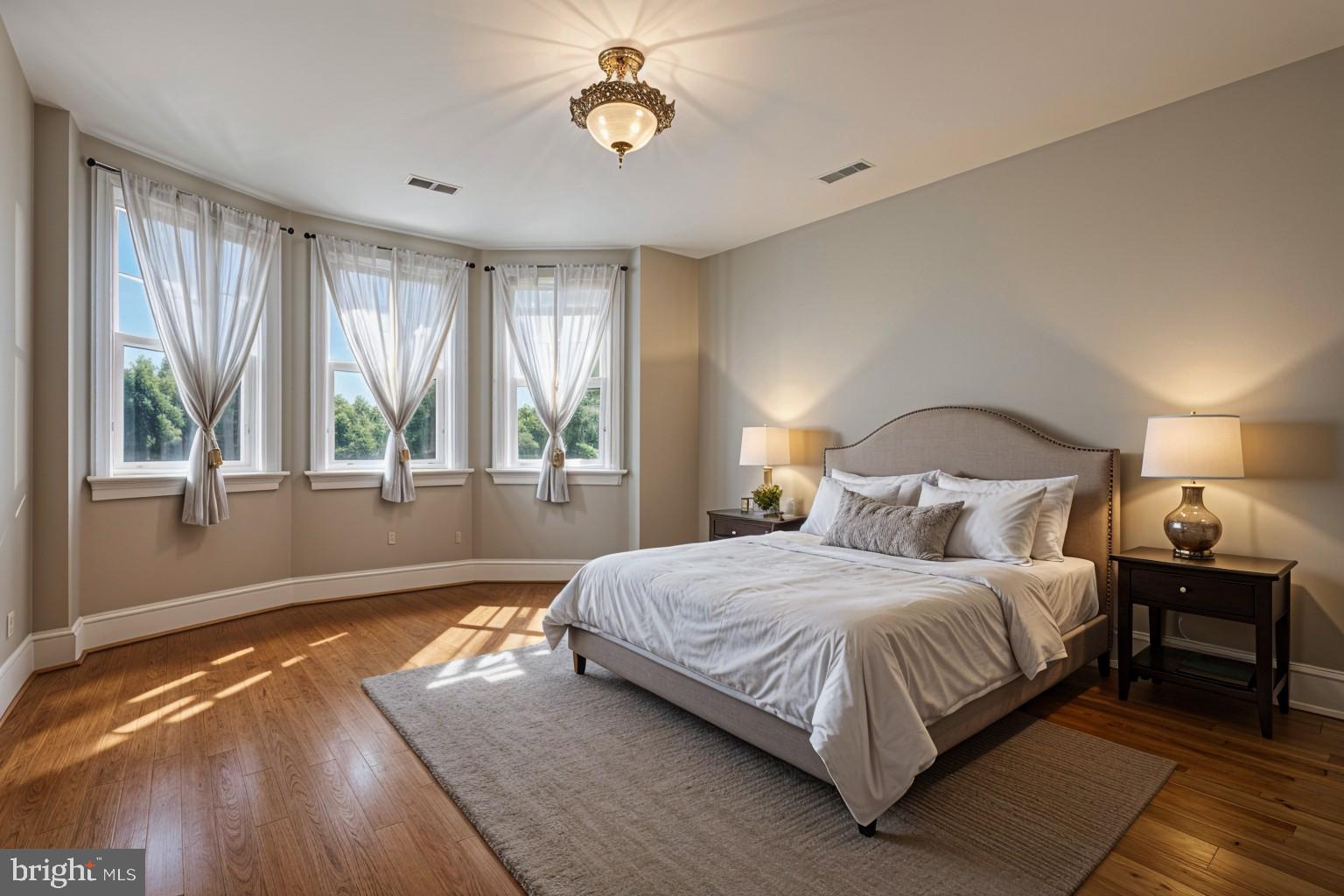 NORTH END - Residential