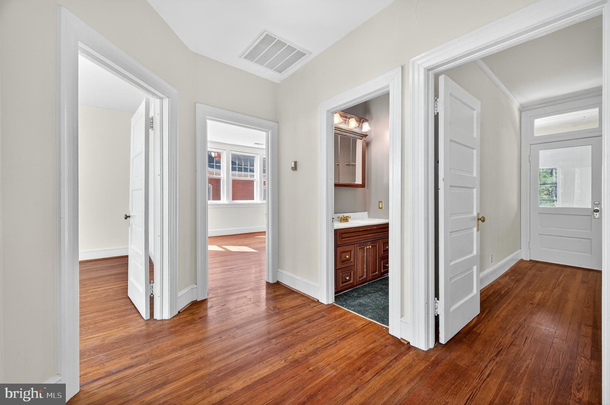 NORTH END - Residential