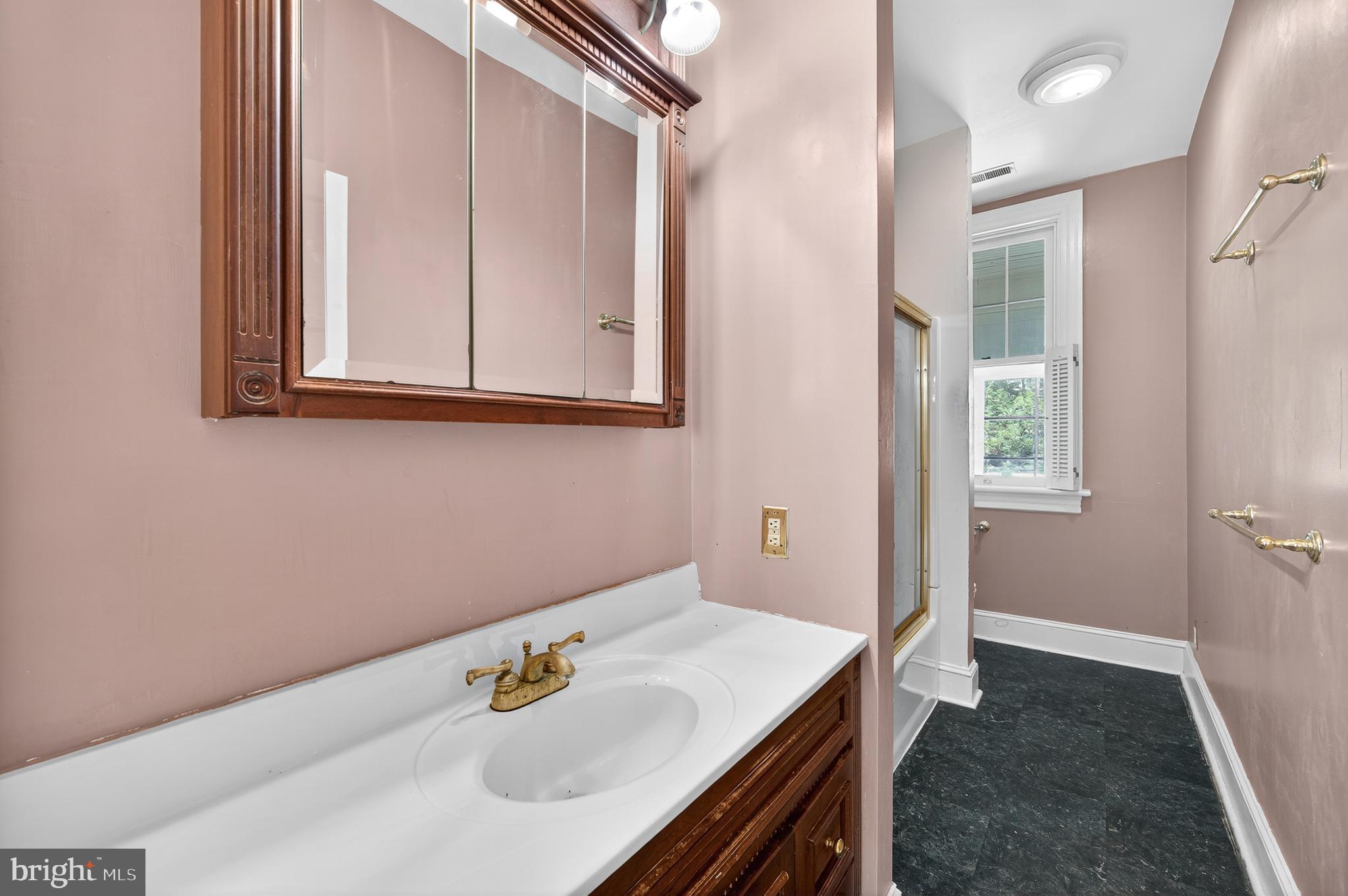 NORTH END - Residential