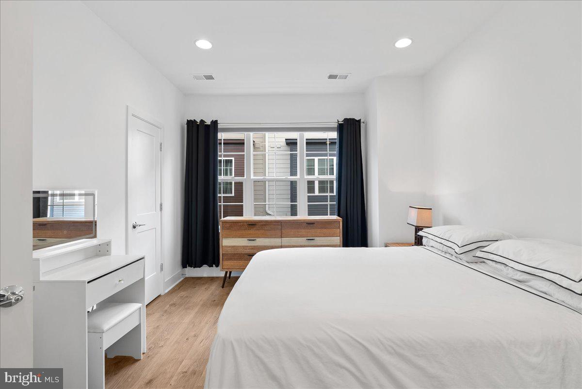 GRAHAM PARK - Residential Lease