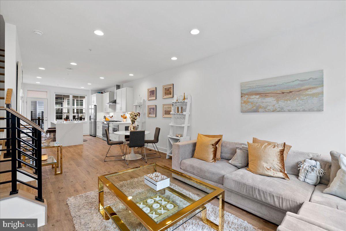 GRAHAM PARK - Residential Lease