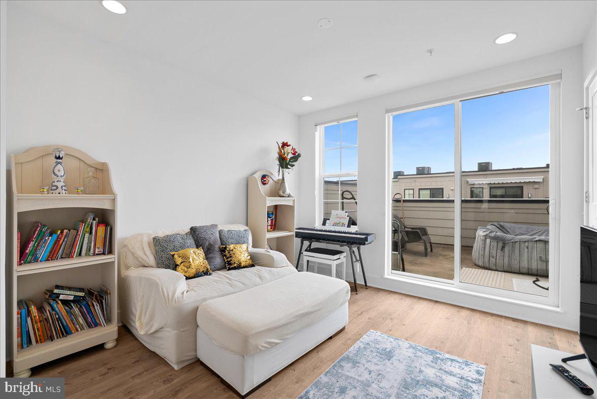 GRAHAM PARK - Residential Lease