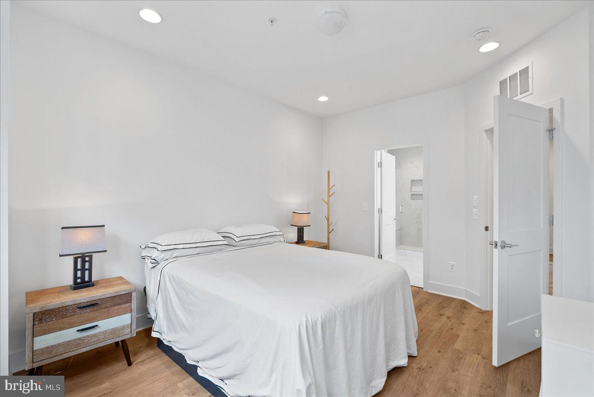 GRAHAM PARK - Residential Lease