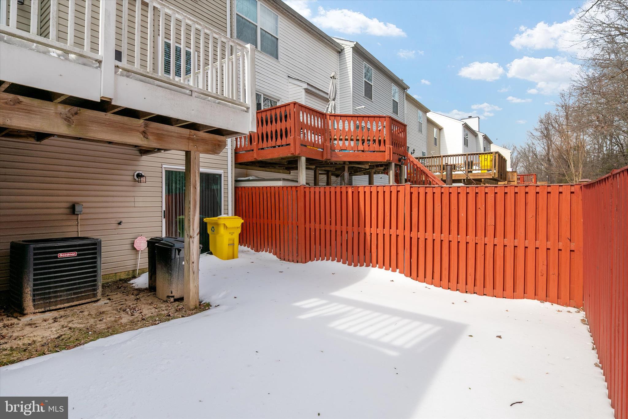 SEVEN OAKS - Residential