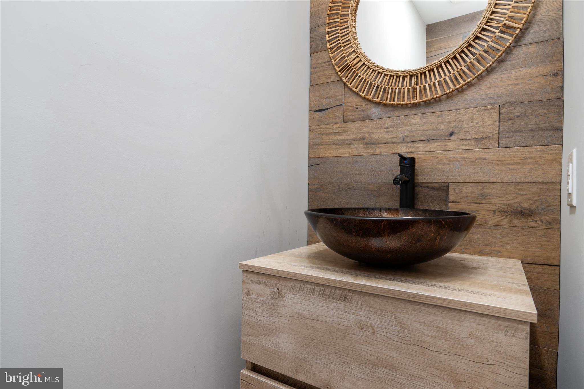 SEVEN OAKS - Residential