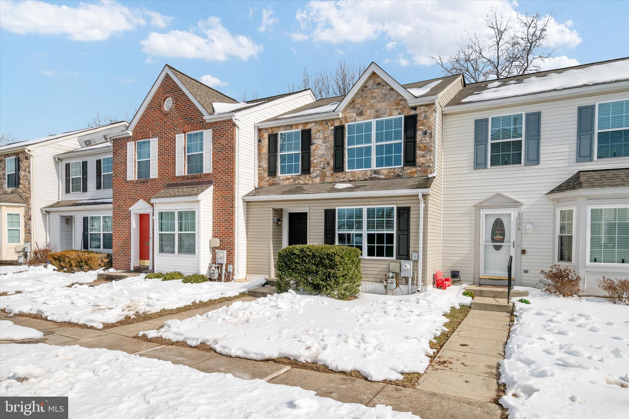 1711 GLEBE CREEK WAY