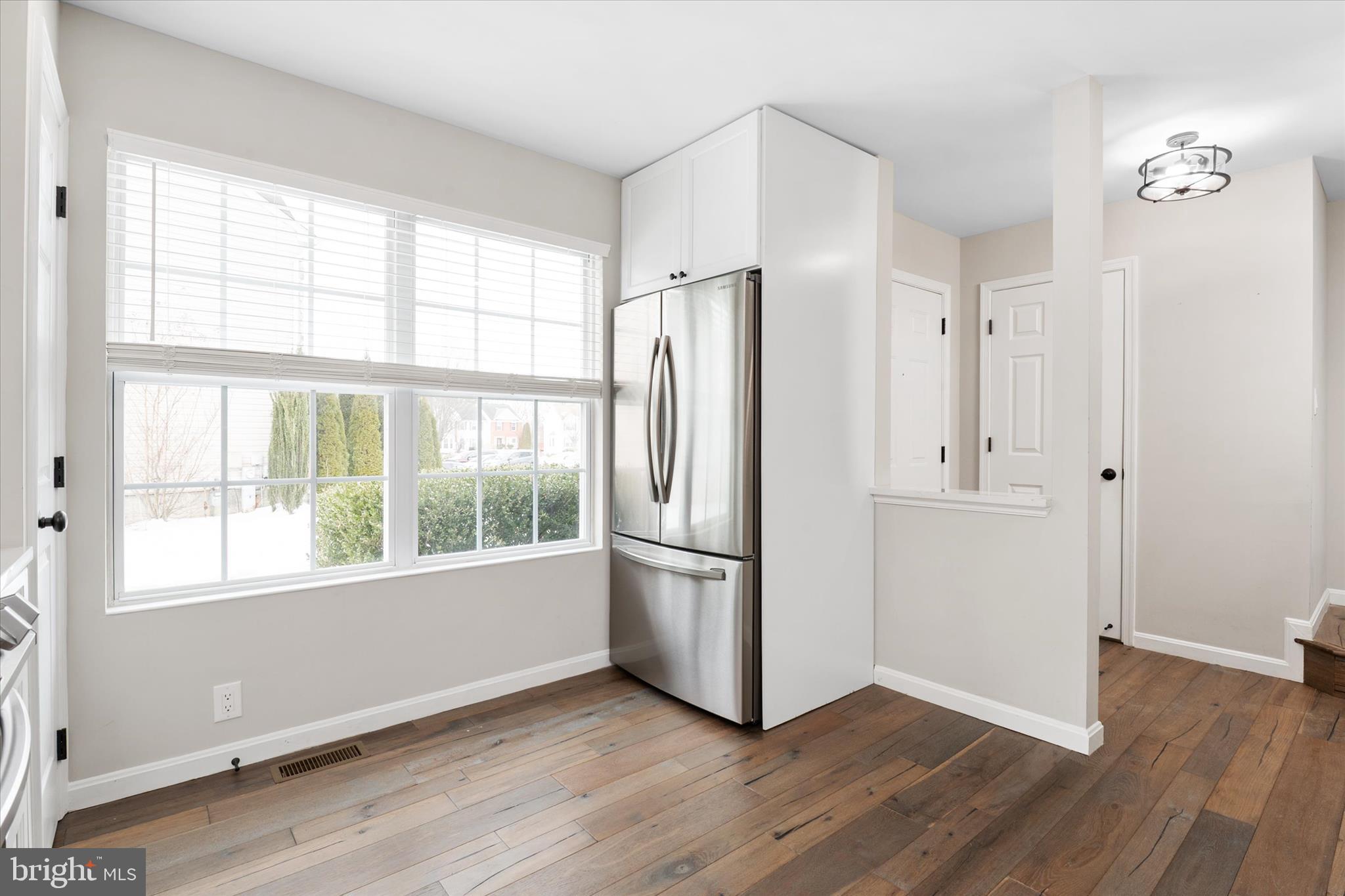 SEVEN OAKS - Residential