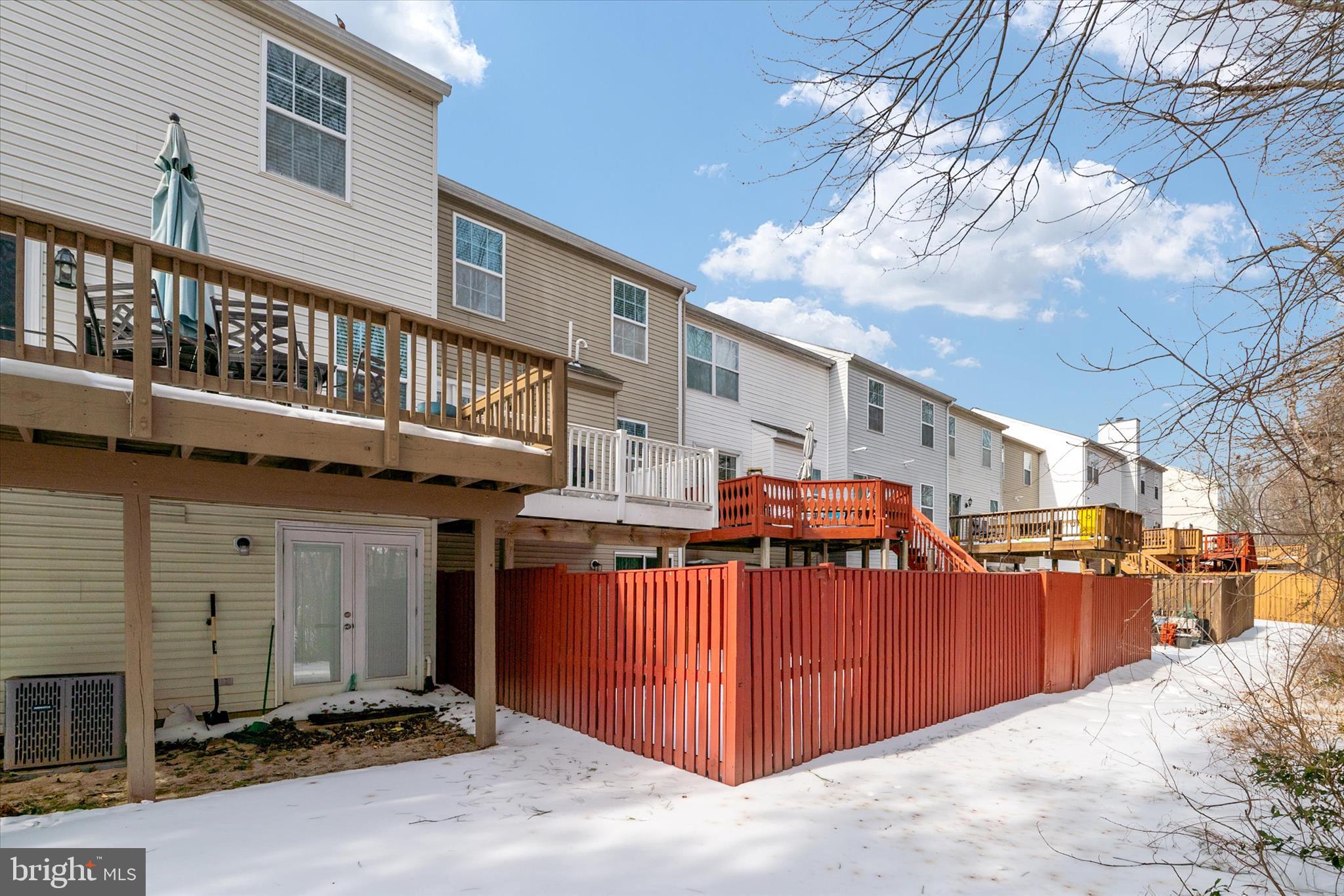 SEVEN OAKS - Residential