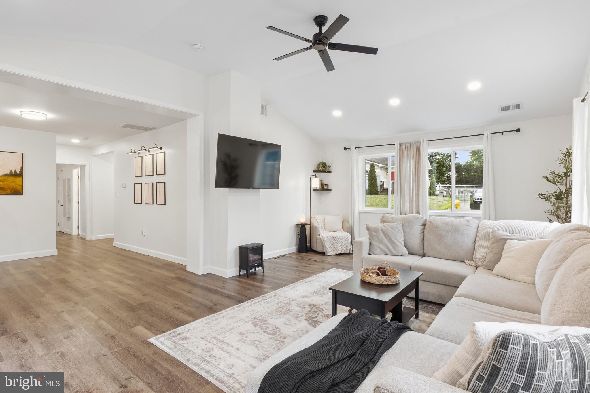 7684 PINE HAVEN DRIVE